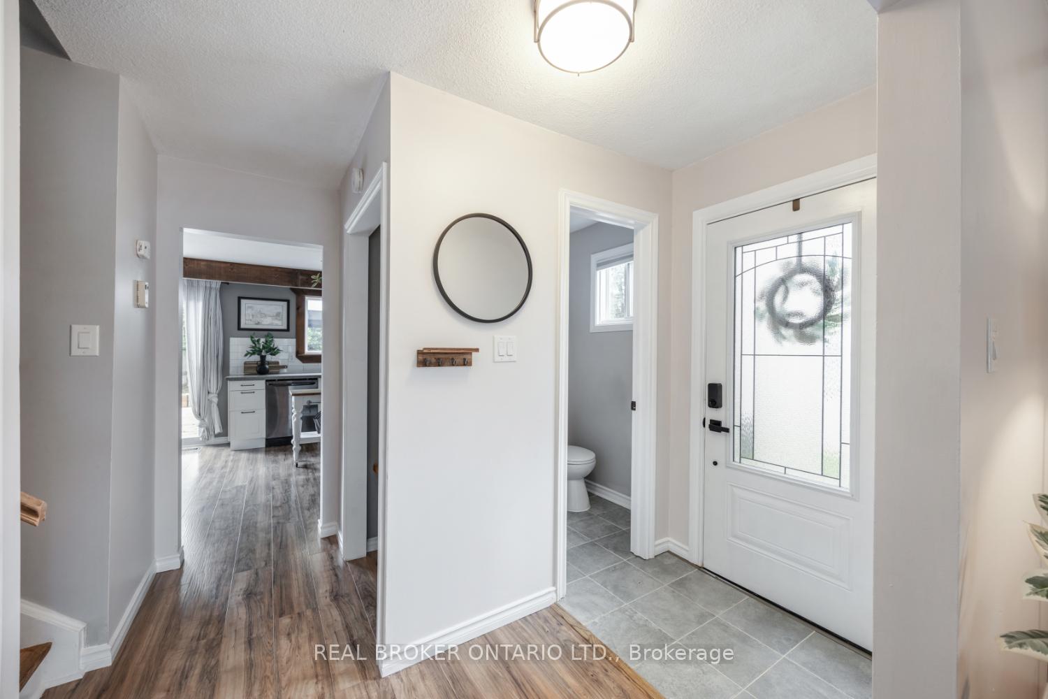 Photo 7 of 96 Martin Road, Clarington, Bowmanville — HOMEH
