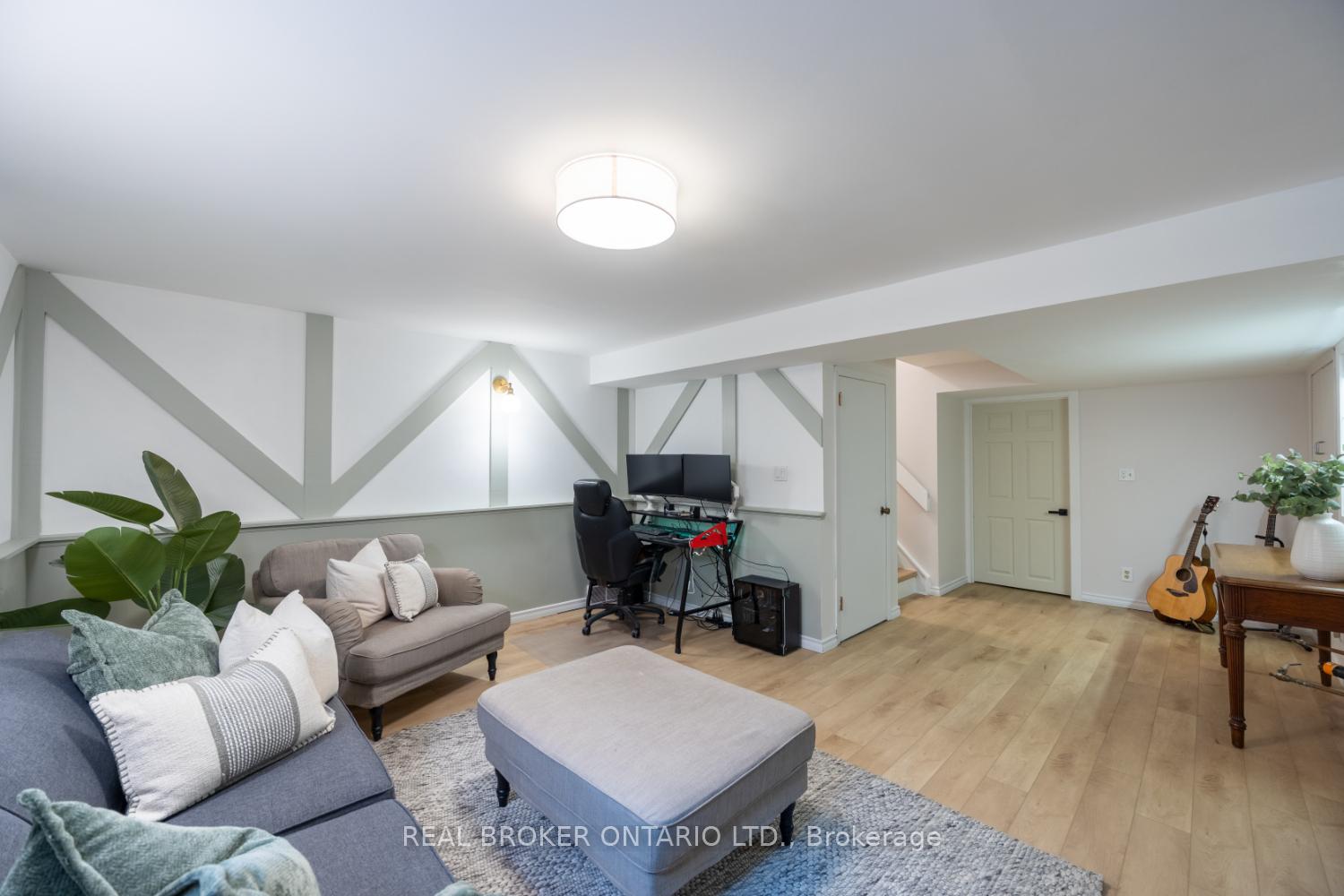 Photo 32 of 96 Martin Road, Clarington, Bowmanville — HOMEH
