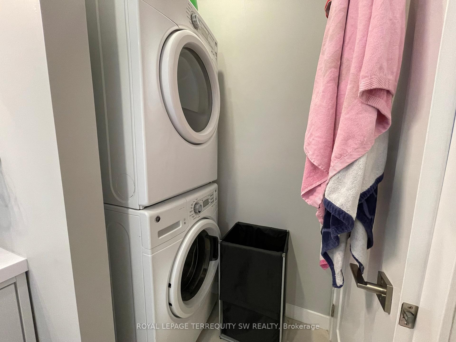 Photo 19 of Unit Upper, 22 Wheeler Avenue, Toronto, The Beaches — HOMEH