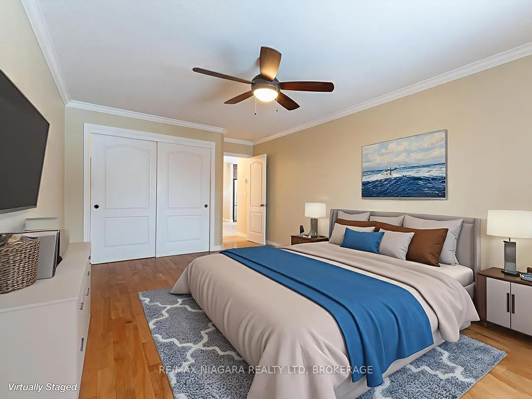 Photo 12 of 57 Maple Street, Port Colborne, Sugarloaf — HOMEH