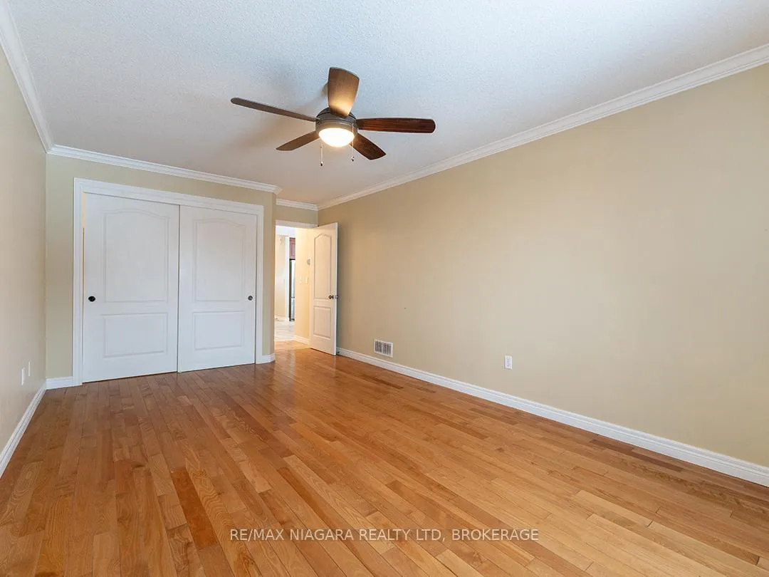 Photo 14 of 57 Maple Street, Port Colborne, Sugarloaf — HOMEH