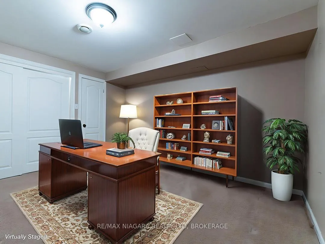 Photo 32 of 57 Maple Street, Port Colborne, Sugarloaf — HOMEH