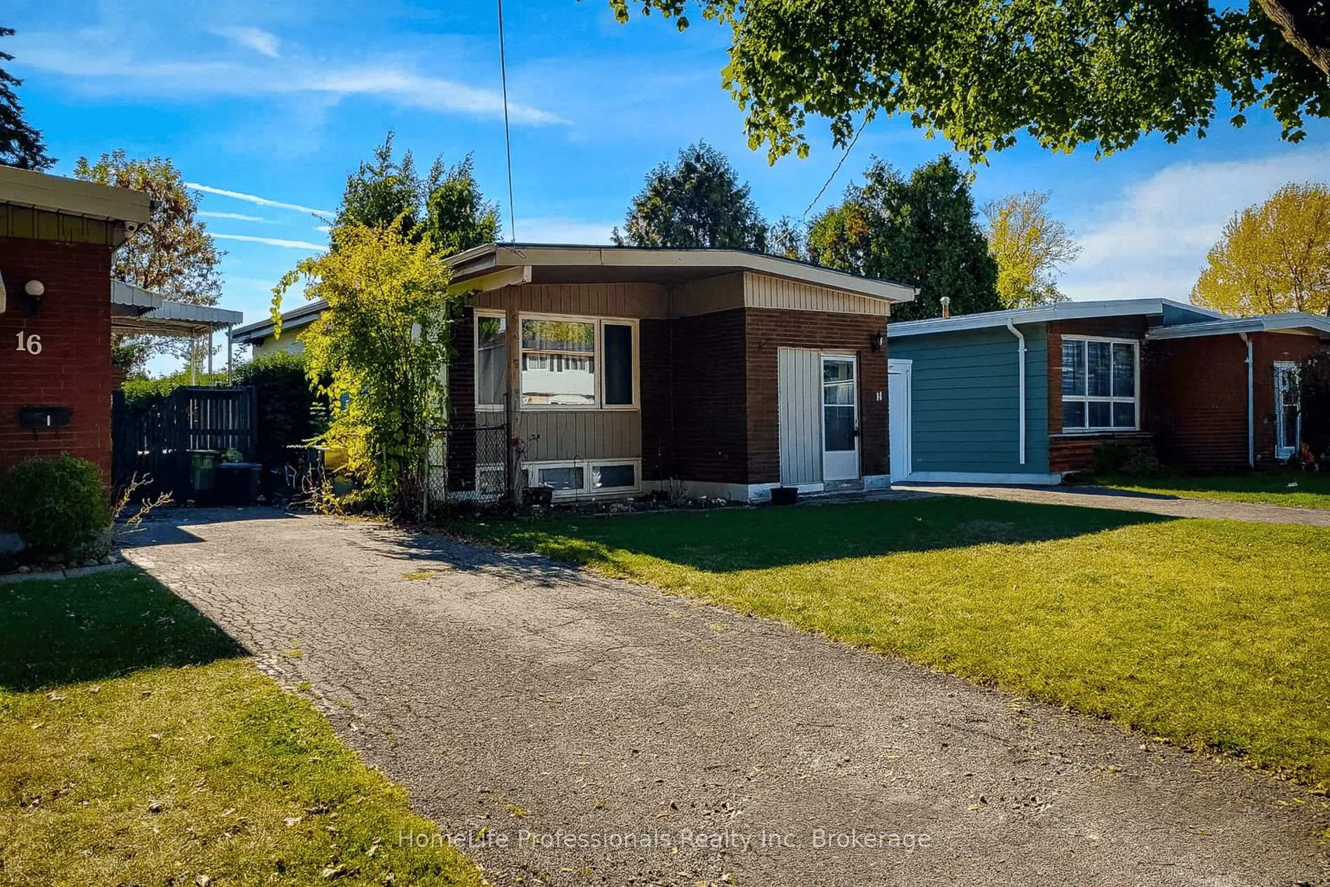 Photo 2 of 14 Ronaldshay Avenue, Hamilton, Greeningdon — HOMEH