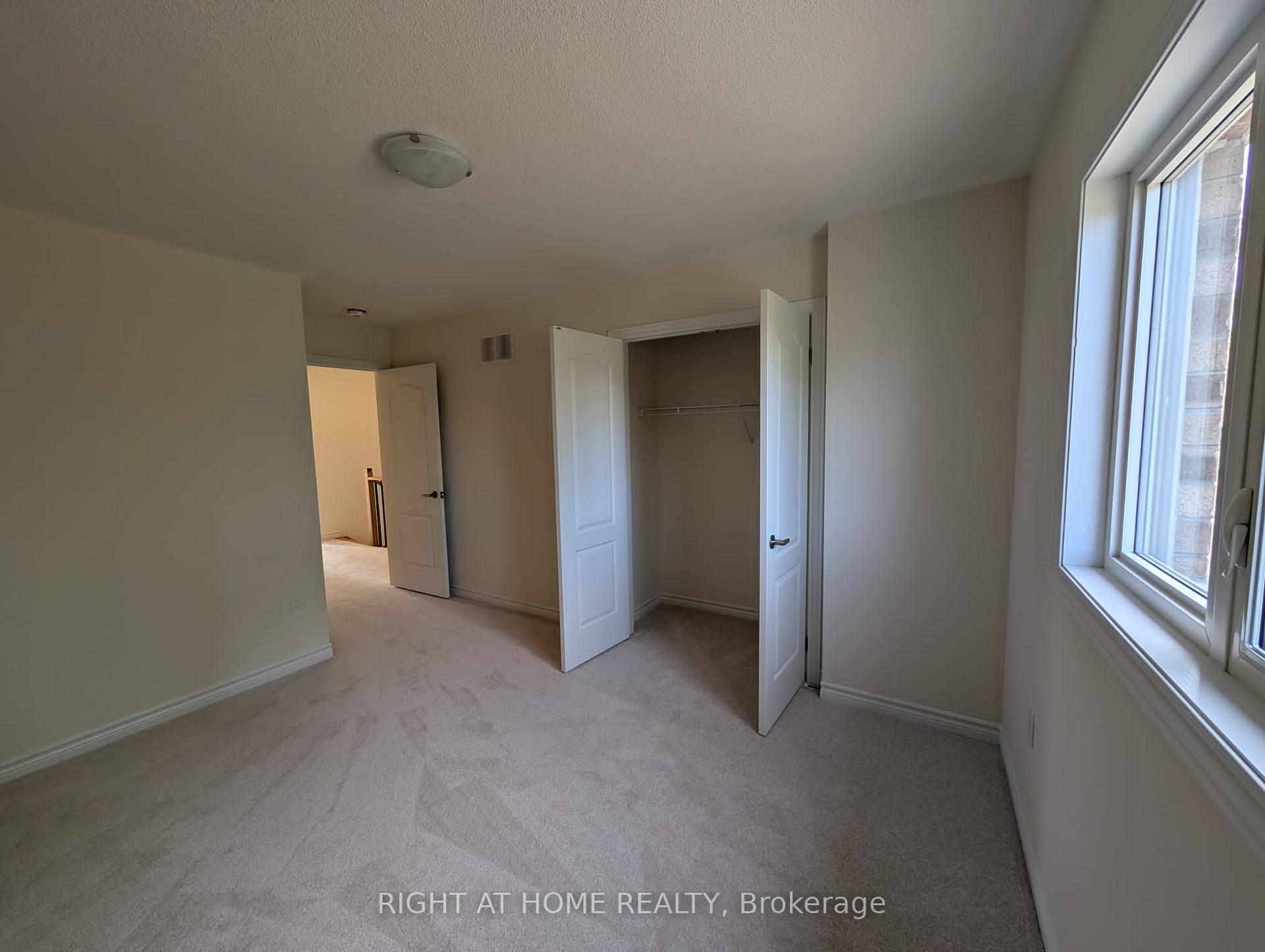 Photo 4 of 66 North Garden Boulevard E, Scugog, Port Perry — HOMEH