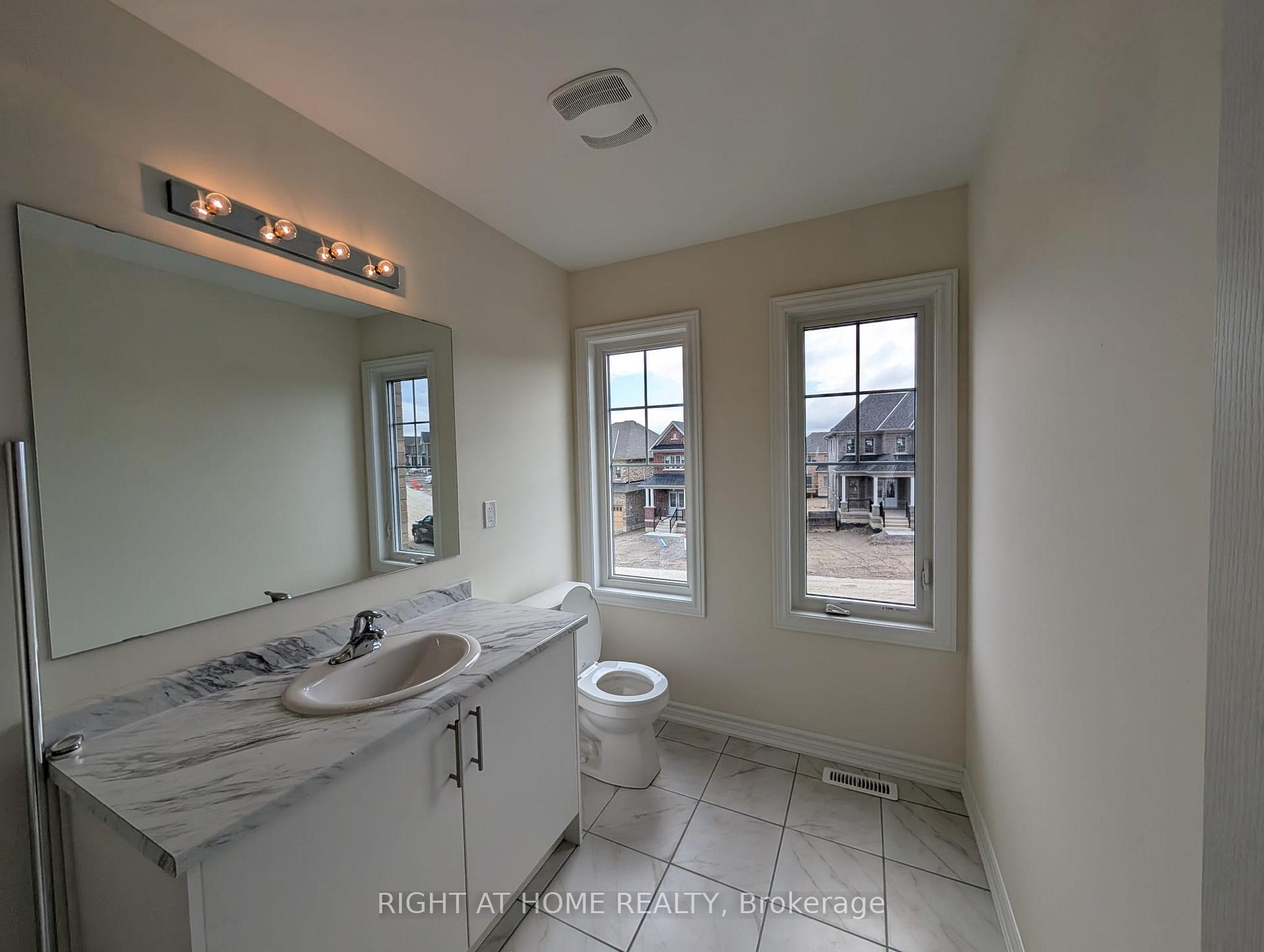 Photo 7 of 66 North Garden Boulevard E, Scugog, Port Perry — HOMEH