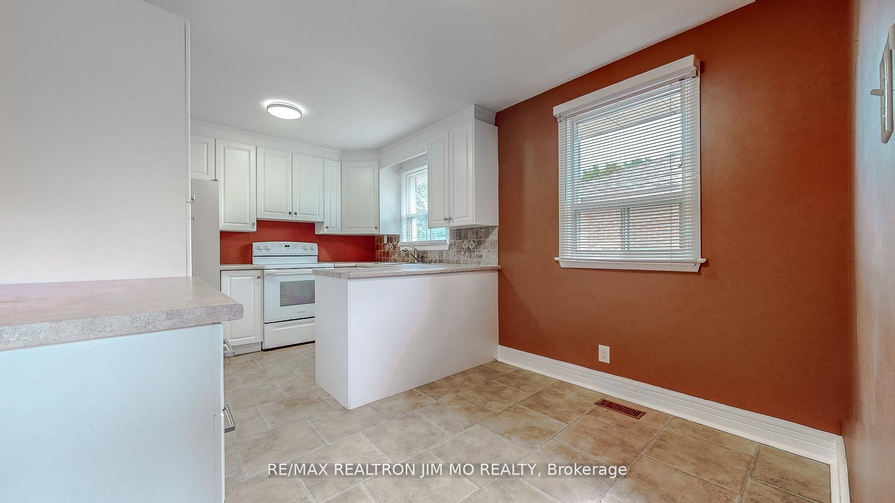 Photo 8 of 91 Byng Avenue, Oshawa, Centennial — HOMEH