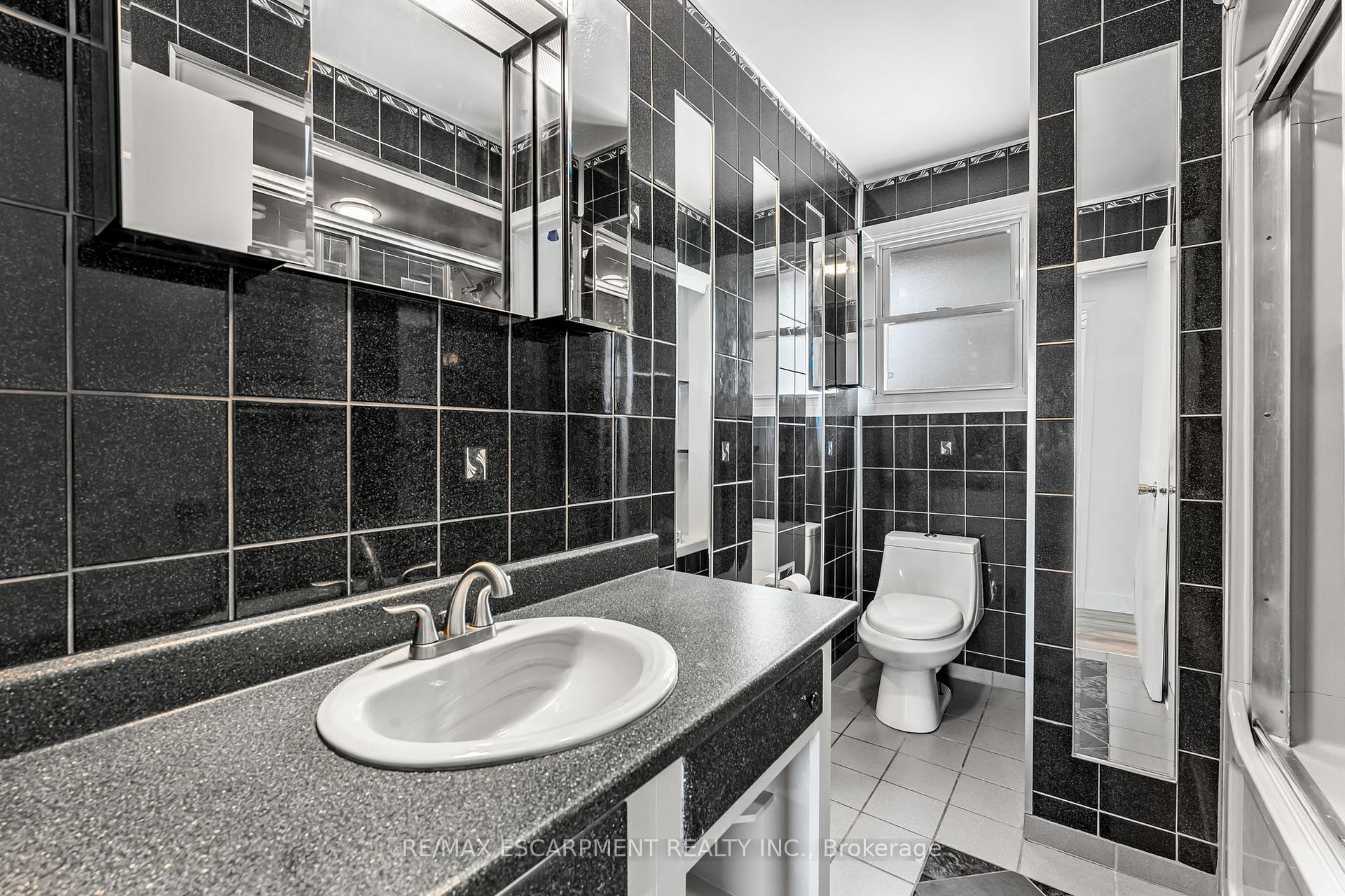 Photo 19 of Unit Main, 110 Pinehurst Drive, Welland, N. Welland — HOMEH