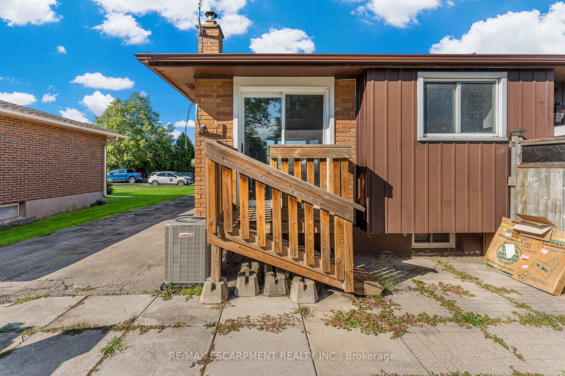 Photo 18 of Unit Main, 110 Pinehurst Drive, Welland, N. Welland — HOMEH