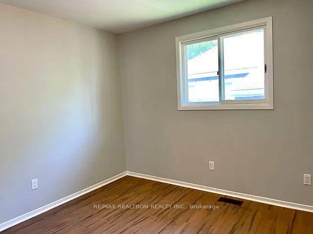 Photo 12 of Unit 1, 88 Eccles Street N, Barrie, Queen's Park — HOMEH
