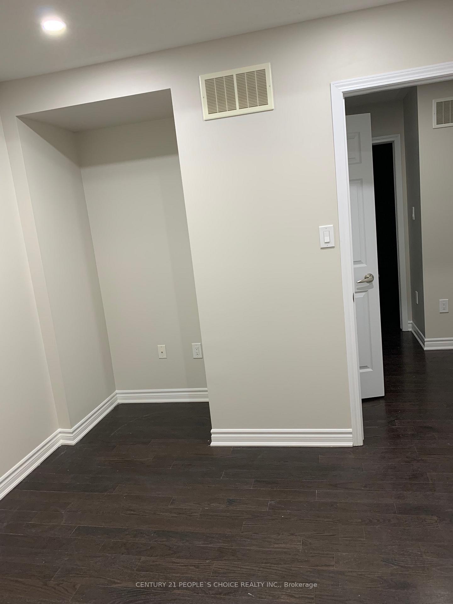 Photo 9 of 72 Fenchurch Drive, Brampton, Northwest Brampton — HOMEH