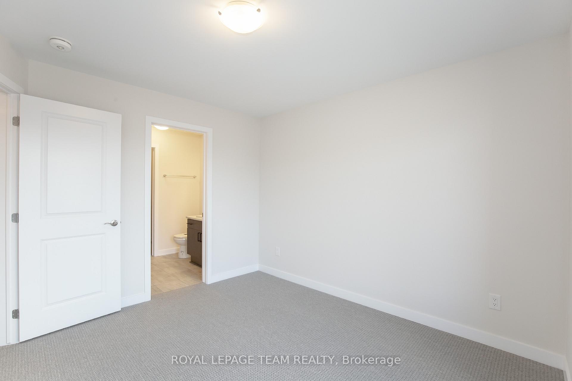Photo 23 of 206 Tussock Private, Ottawa, Blossom Park/Kemp Park/Findlay Creek — HOMEH