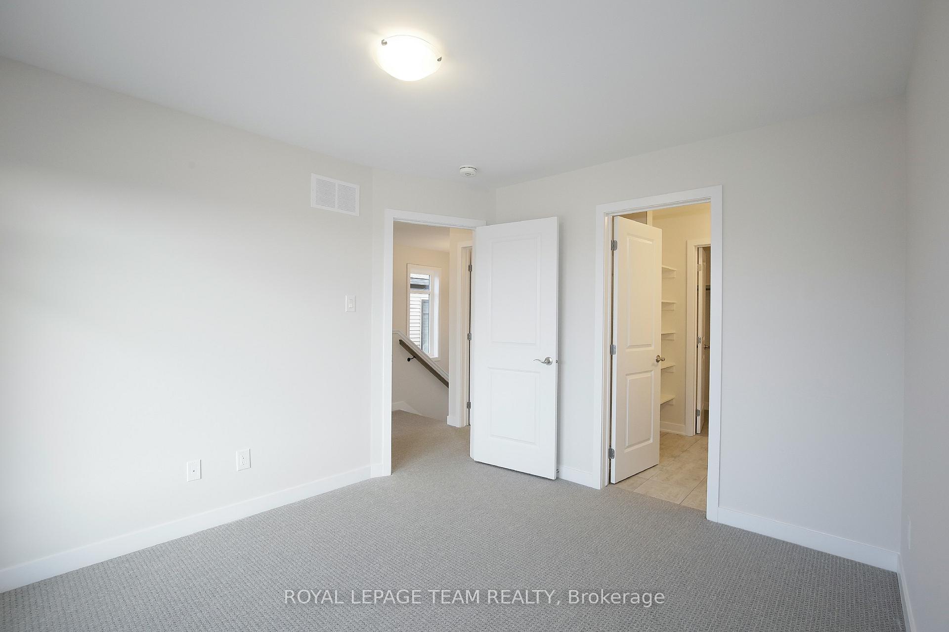 Photo 18 of 206 Tussock Private, Ottawa, Blossom Park/Kemp Park/Findlay Creek — HOMEH