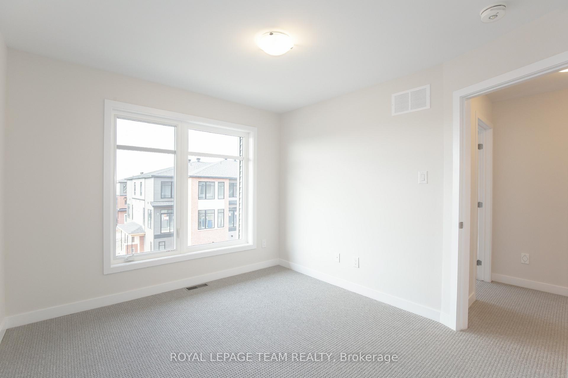 Photo 19 of 206 Tussock Private, Ottawa, Blossom Park/Kemp Park/Findlay Creek — HOMEH