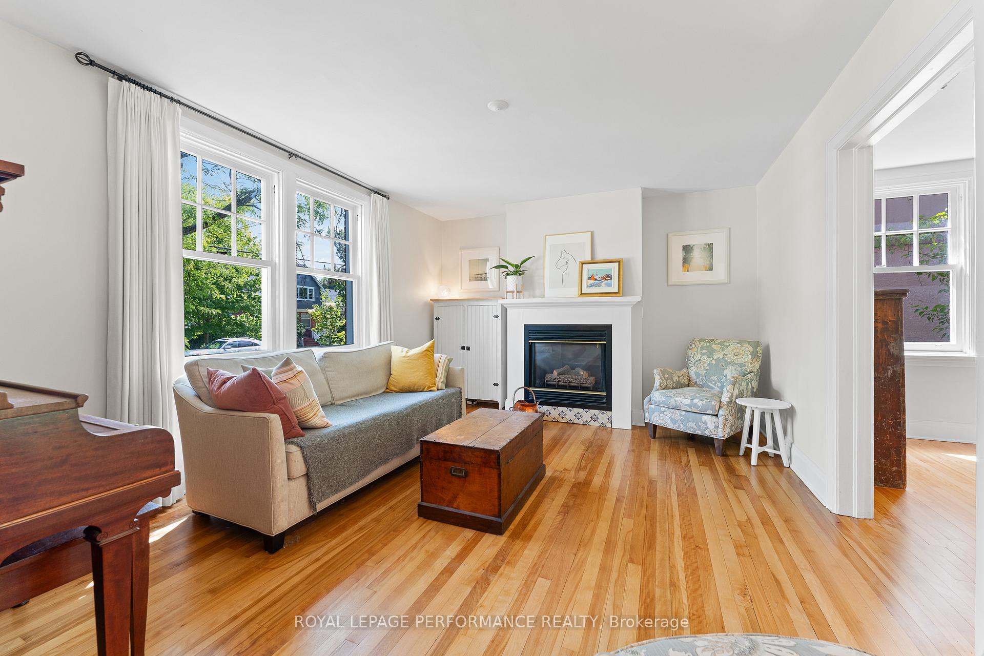 Photo 7 of 458 Melbourne Avenue, Ottawa, McKellar/Highland — HOMEH