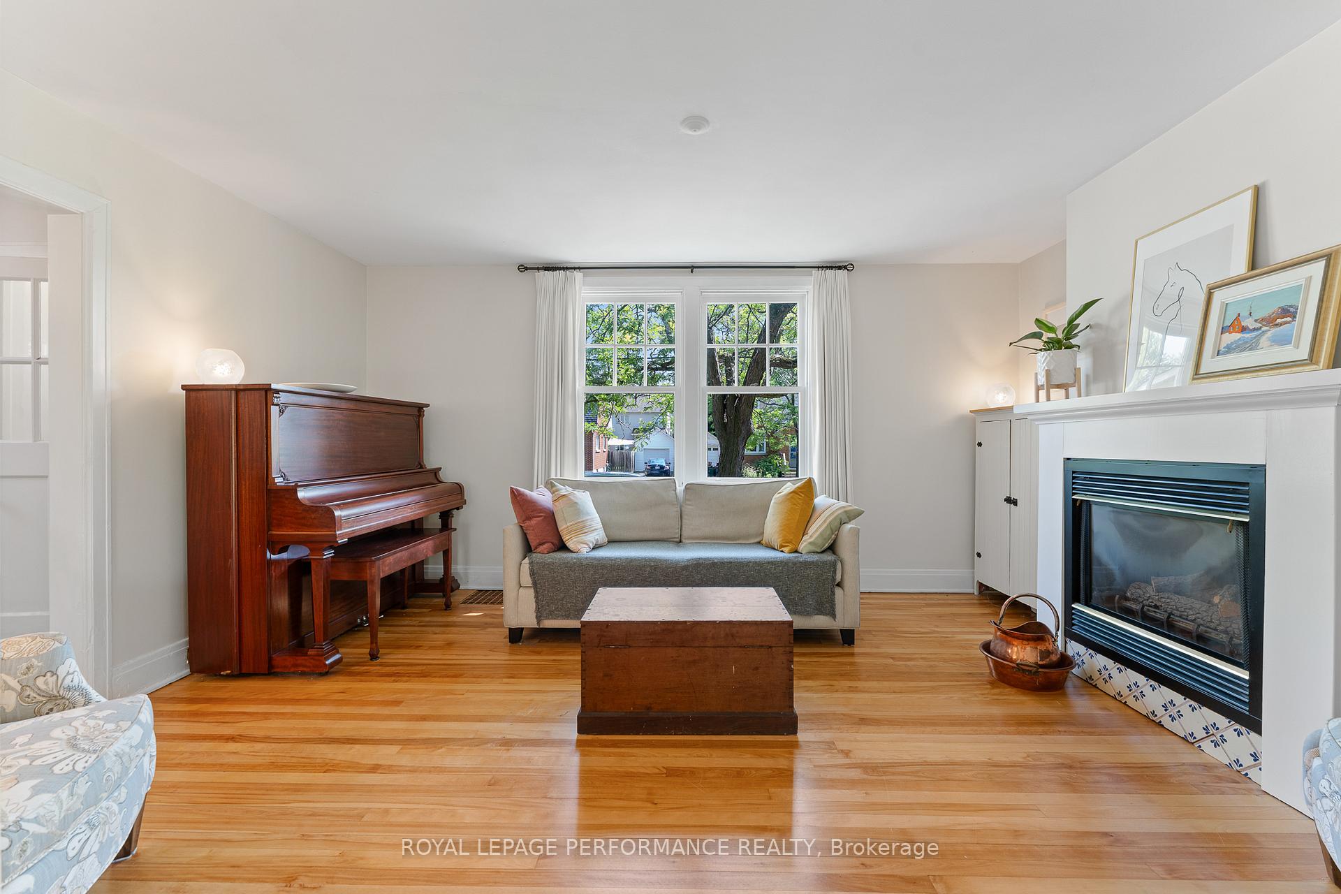 Photo 8 of 458 Melbourne Avenue, Ottawa, McKellar/Highland — HOMEH