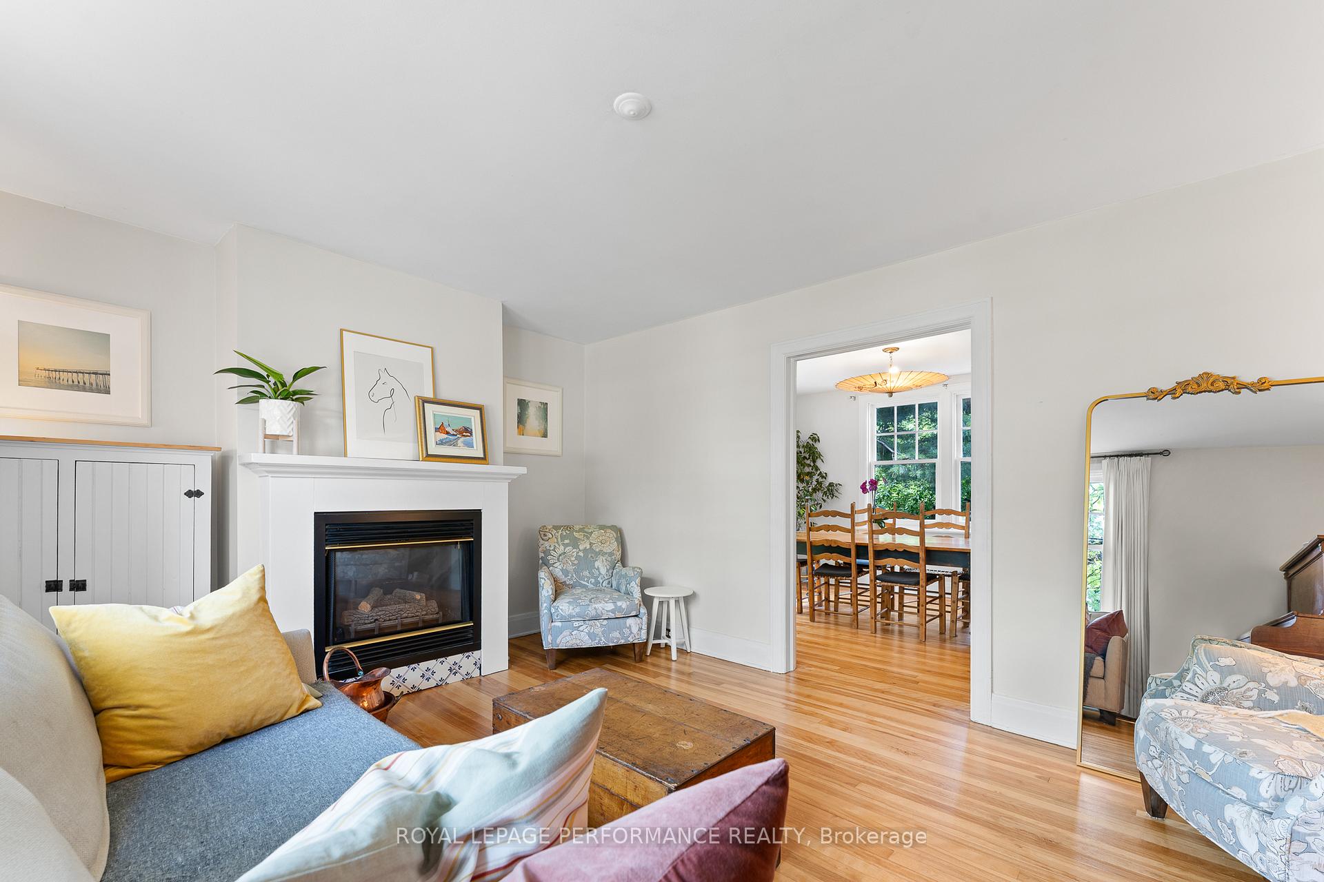 Photo 12 of 458 Melbourne Avenue, Ottawa, McKellar/Highland — HOMEH