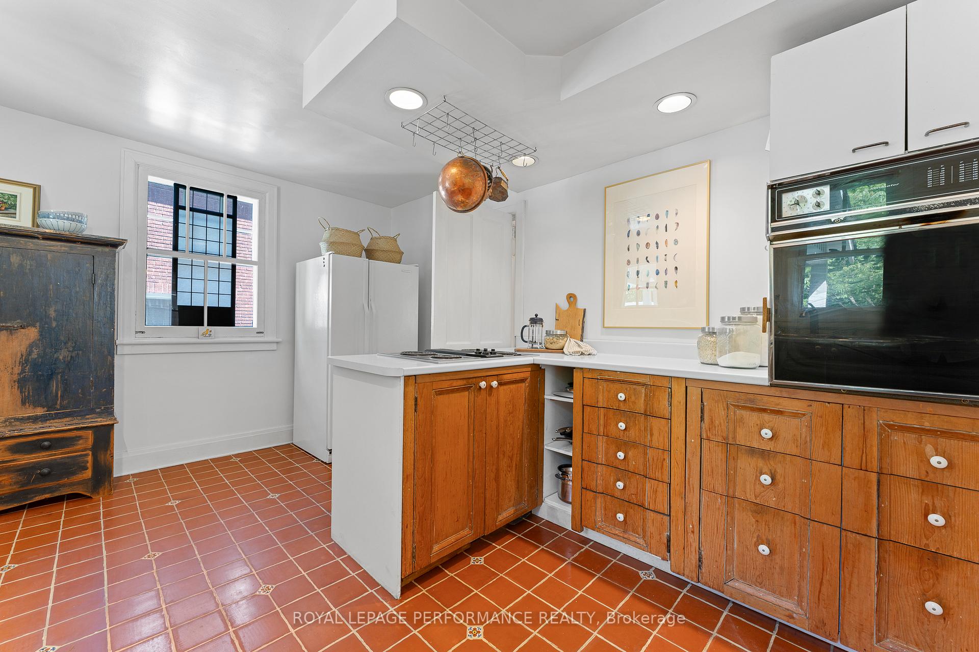 Photo 27 of 458 Melbourne Avenue, Ottawa, McKellar/Highland — HOMEH