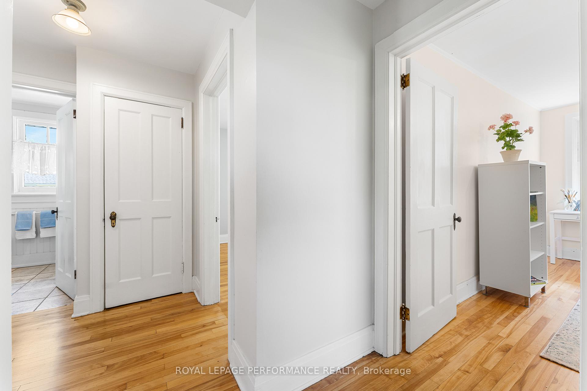 Photo 29 of 458 Melbourne Avenue, Ottawa, McKellar/Highland — HOMEH