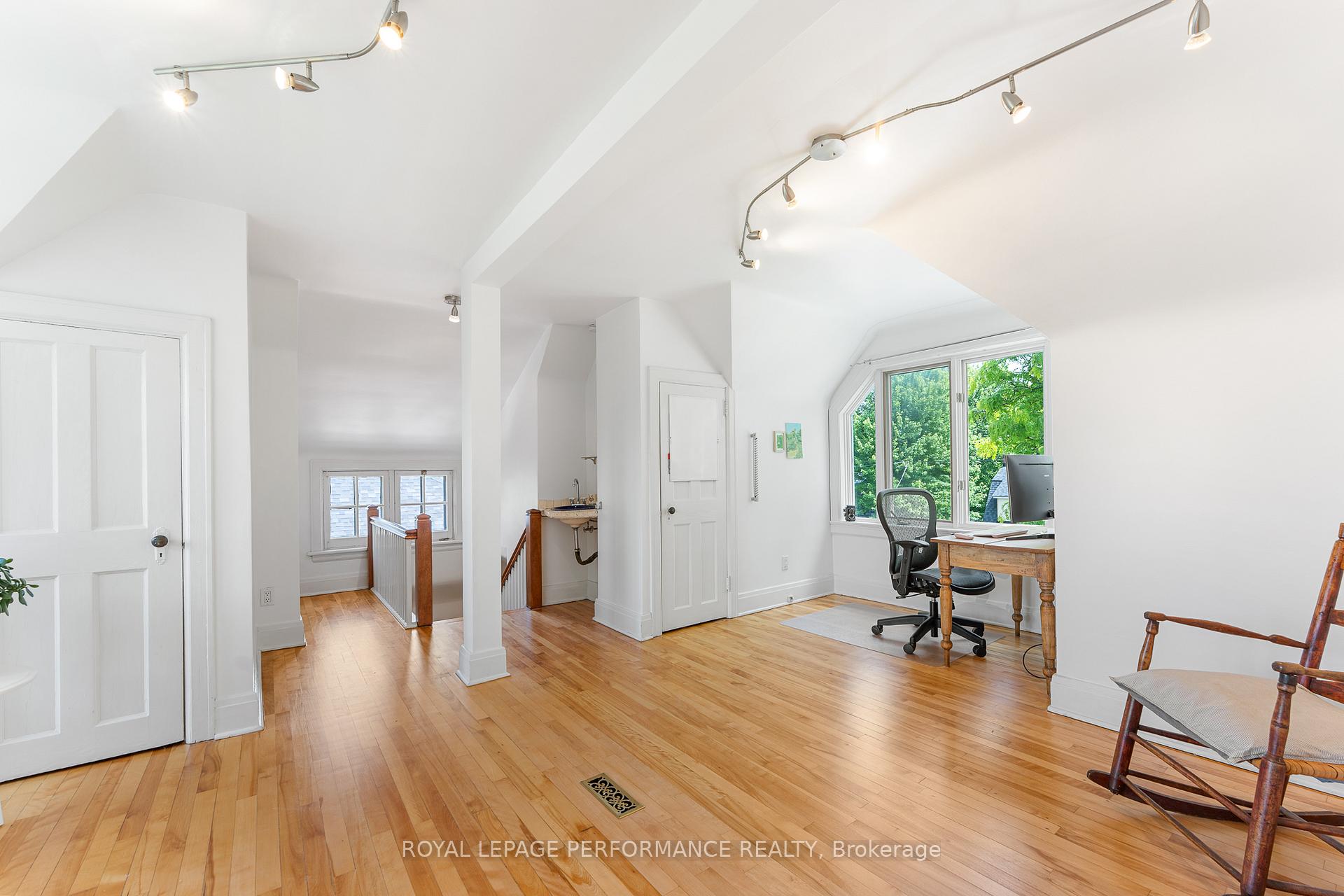 Photo 28 of 458 Melbourne Avenue, Ottawa, McKellar/Highland — HOMEH