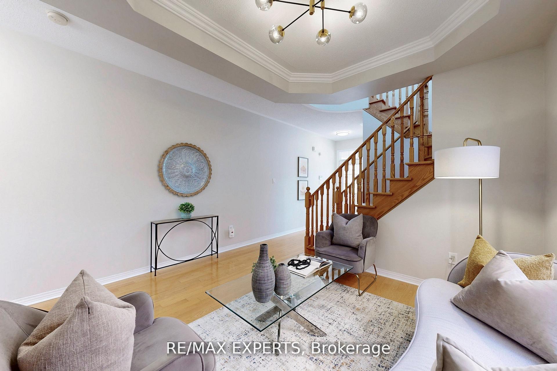 Photo 2 of 187 Hopecrest Road, Markham, Cachet — HOMEH