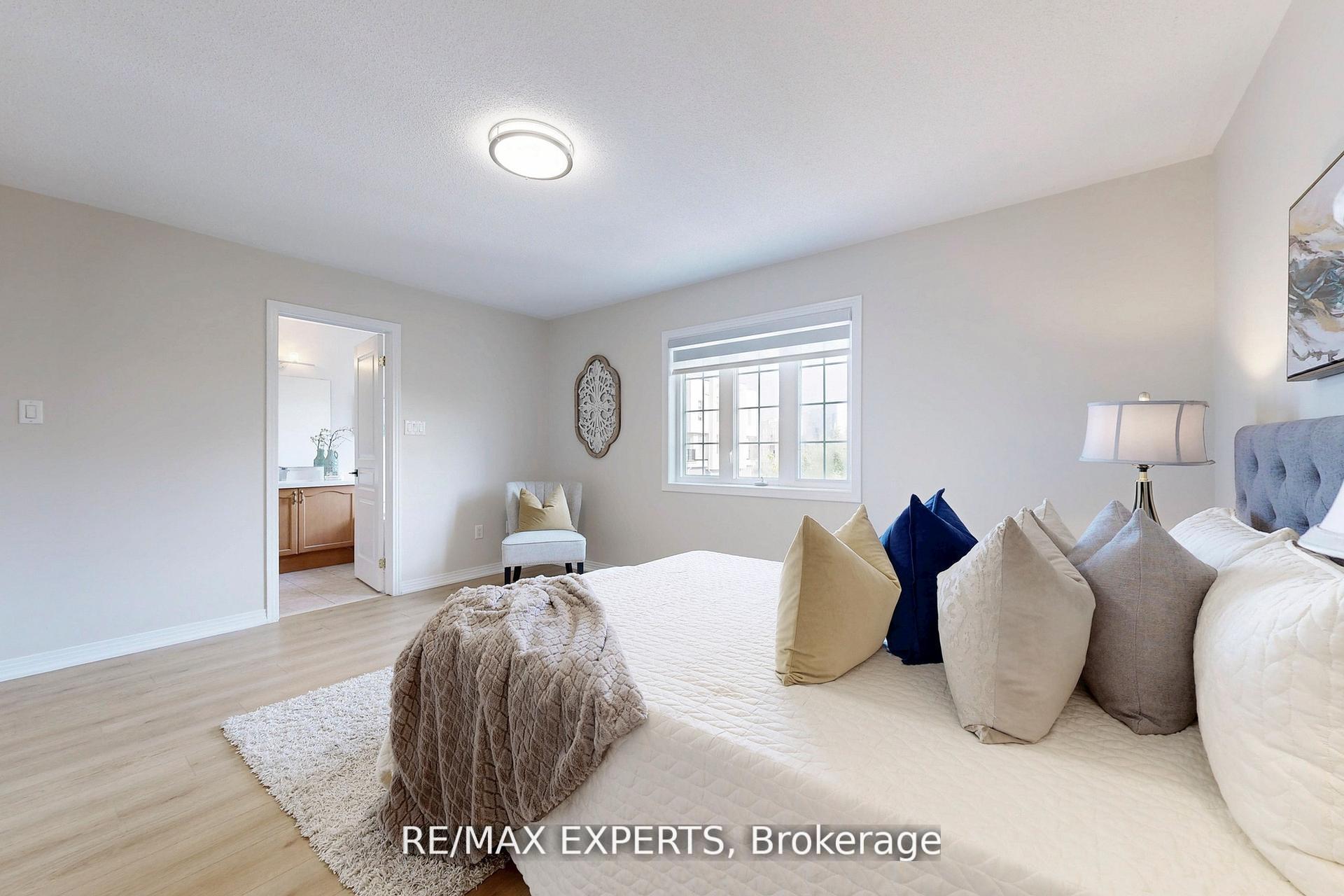 Photo 15 of 187 Hopecrest Road, Markham, Cachet — HOMEH
