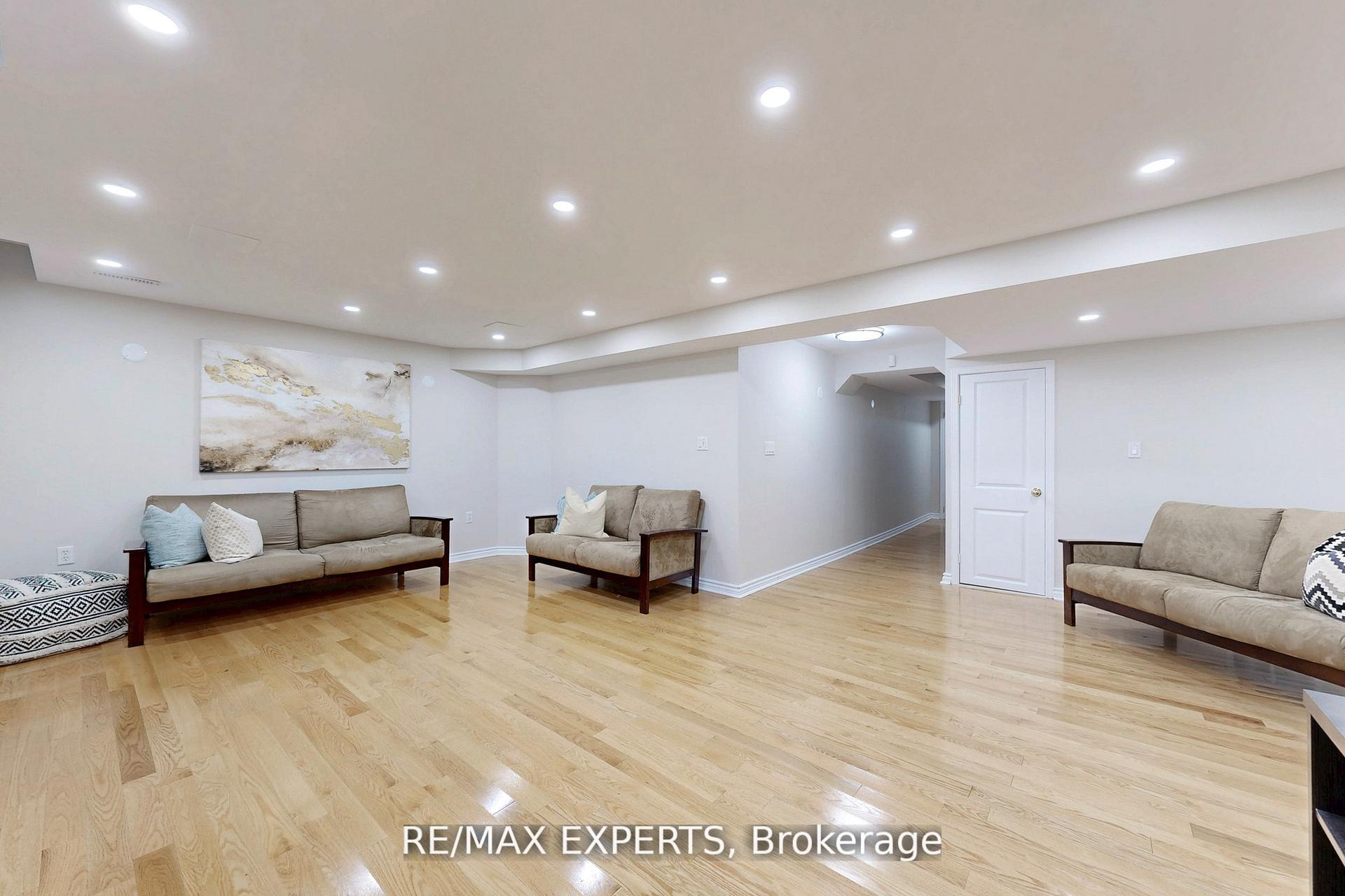 Photo 37 of 187 Hopecrest Road, Markham, Cachet — HOMEH