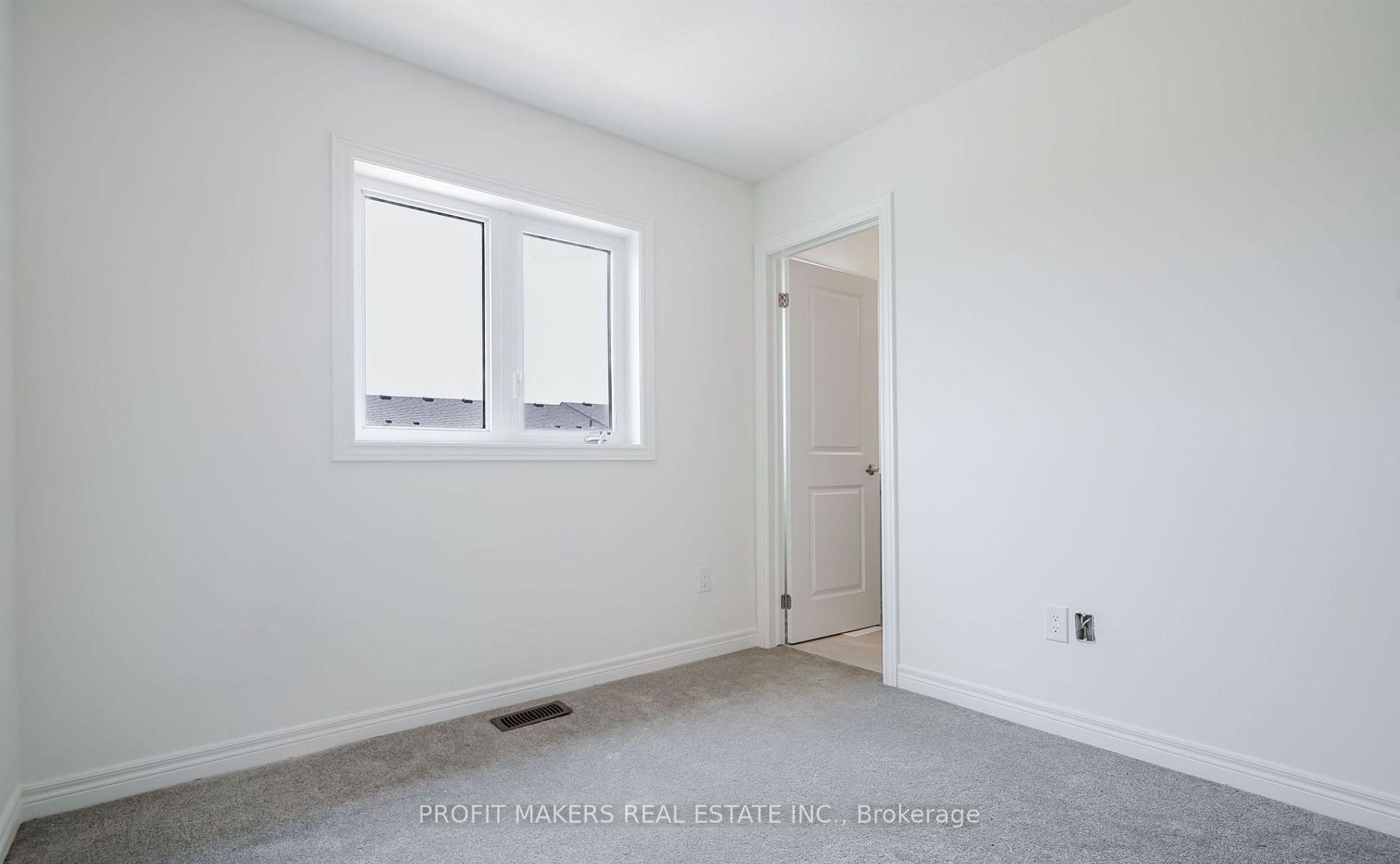 Photo 9 of 38 Reid Avenue N, Hamilton, McQuesten — HOMEH