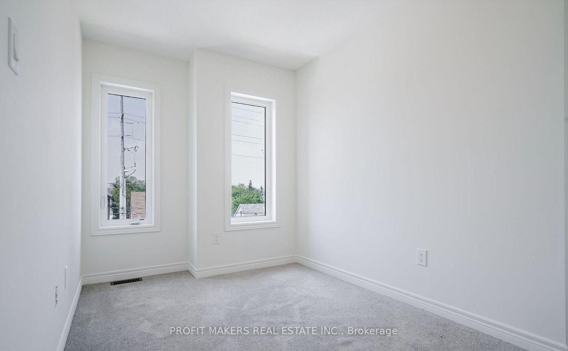 Photo 10 of 38 Reid Avenue N, Hamilton, McQuesten — HOMEH