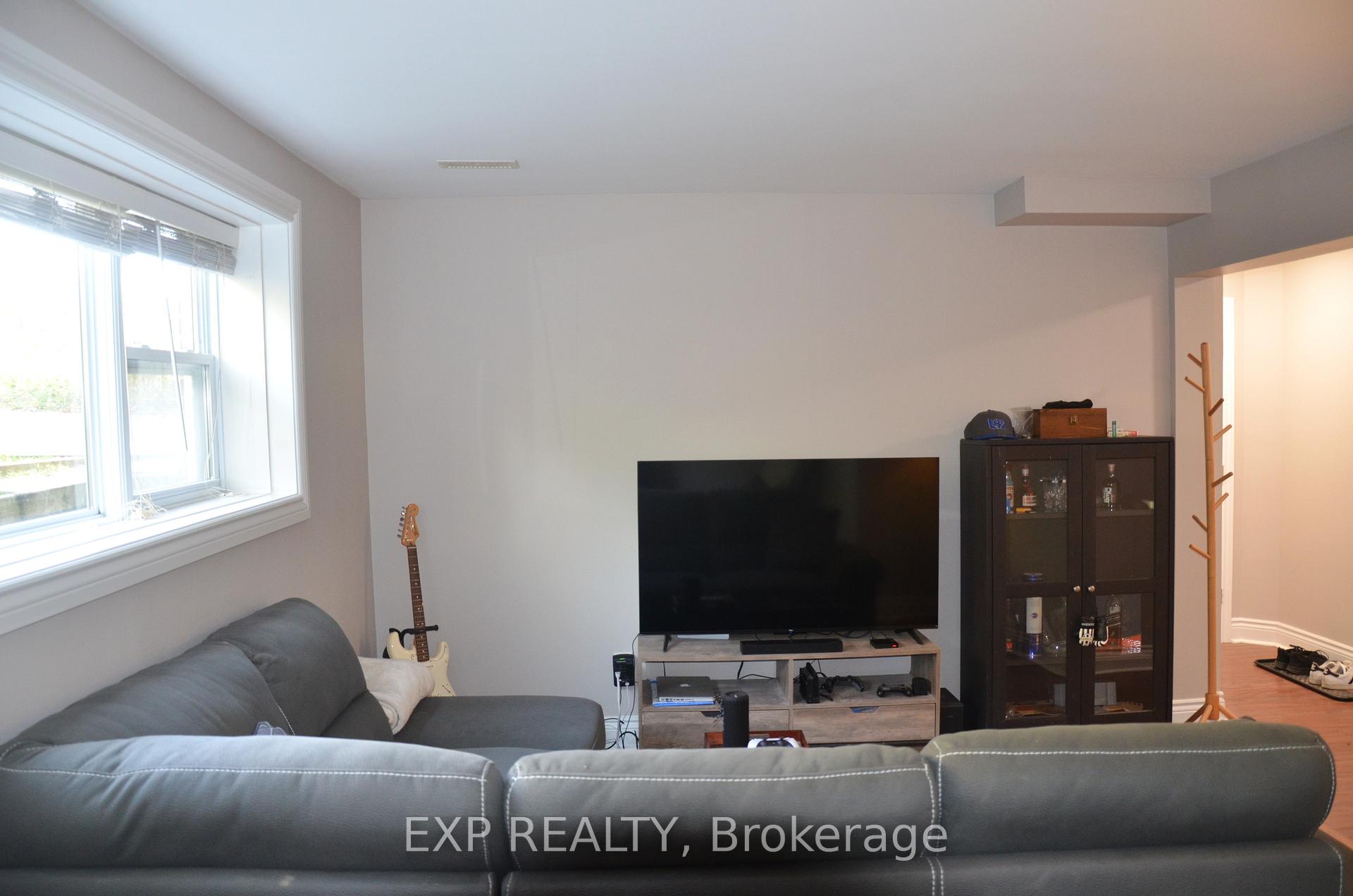 Photo 10 of Unit 1, 42 Lavergne Street, Ottawa, Vanier — HOMEH