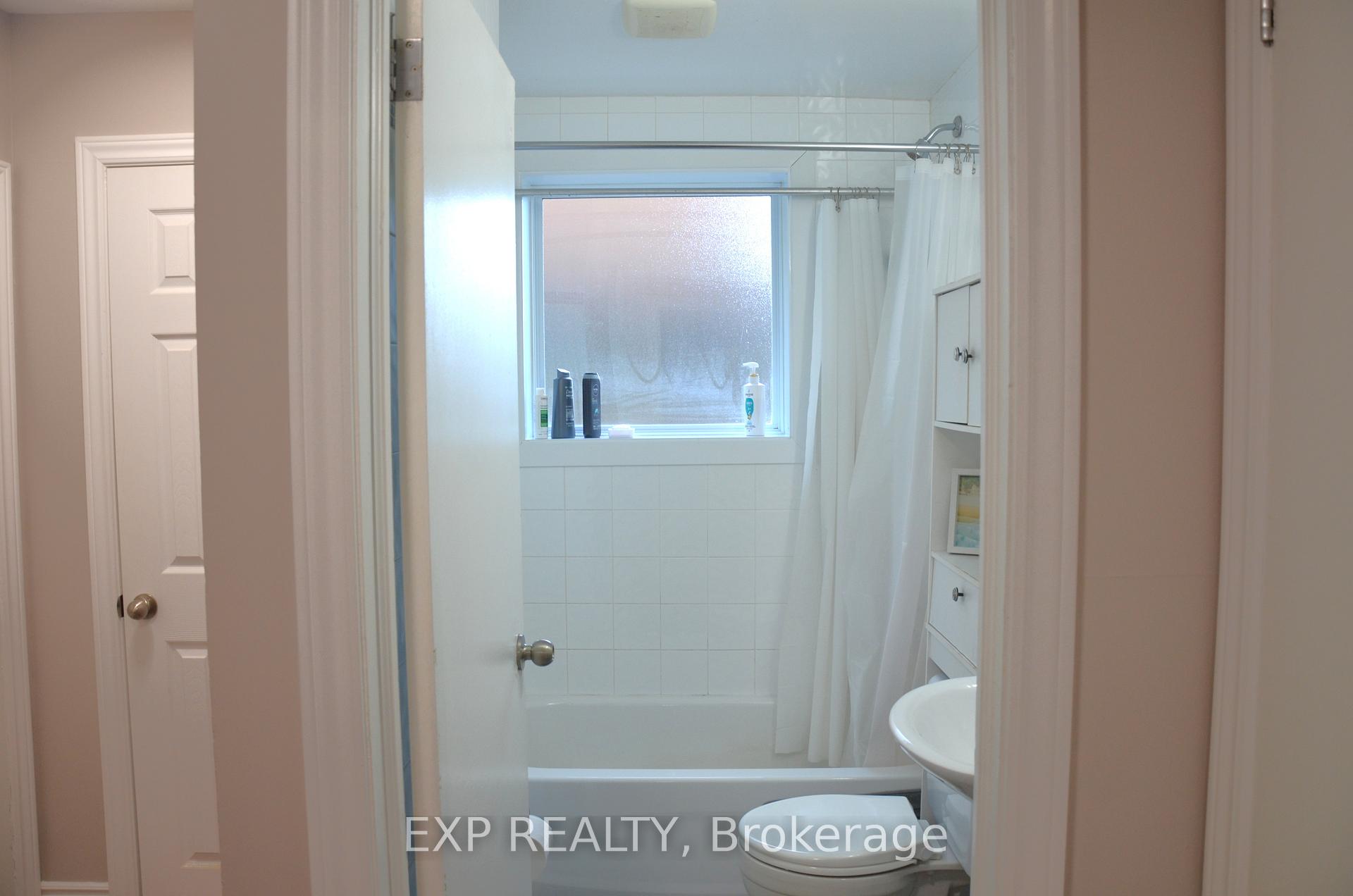 Photo 9 of Unit 1, 42 Lavergne Street, Ottawa, Vanier — HOMEH