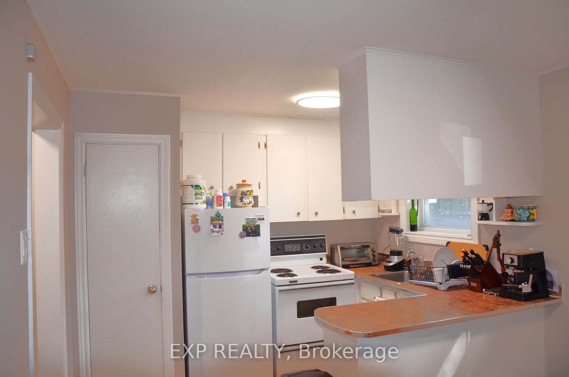 Photo 2 of Unit 1, 42 Lavergne Street, Ottawa, Vanier — HOMEH