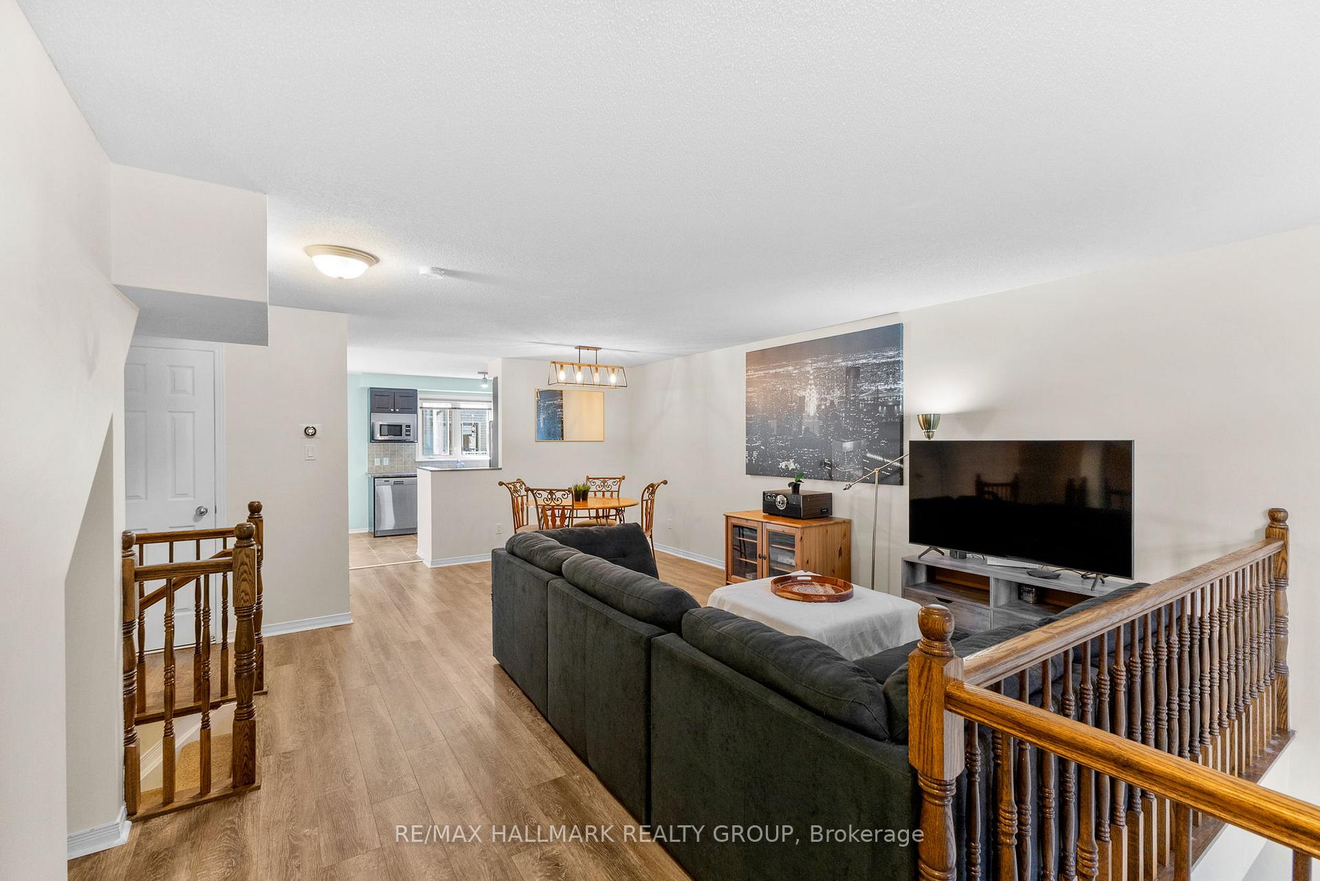 Photo 2 of Unit 7, 325 Elite Private, Ottawa, Barrhaven - Longfields — HOMEH