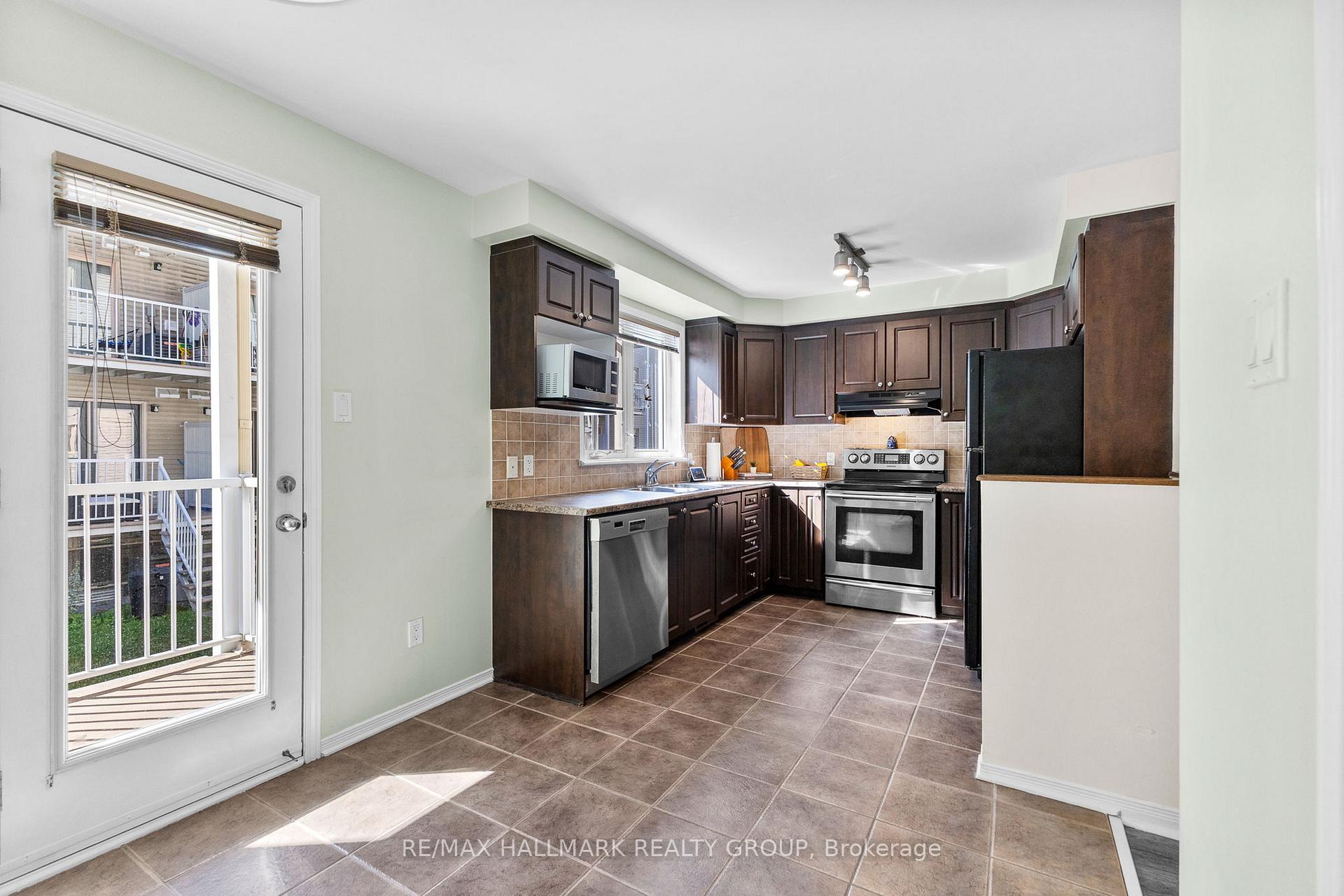 Photo 22 of Unit 7, 325 Elite Private, Ottawa, Barrhaven - Longfields — HOMEH