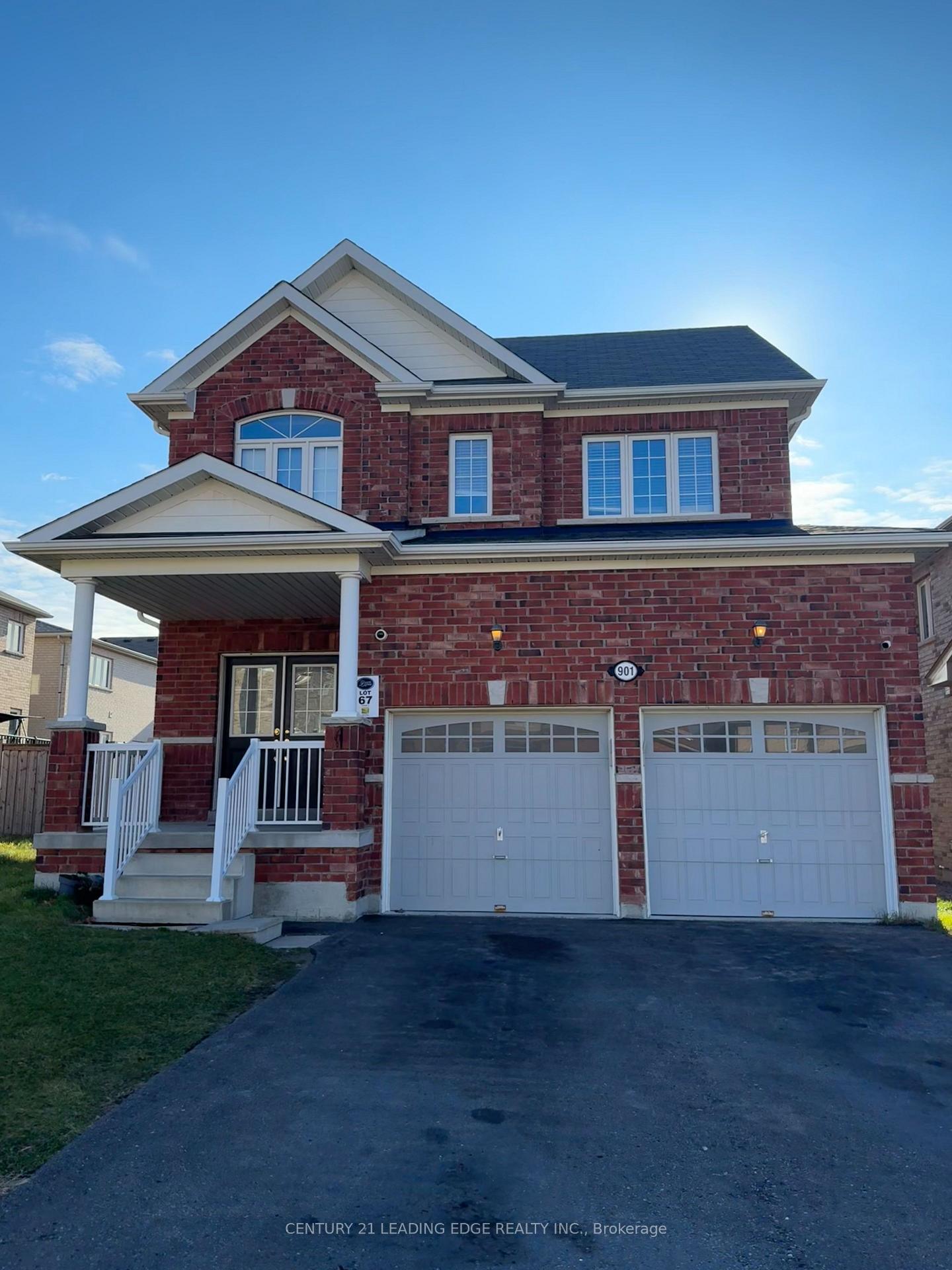 Front of 901 William Lee Avenue