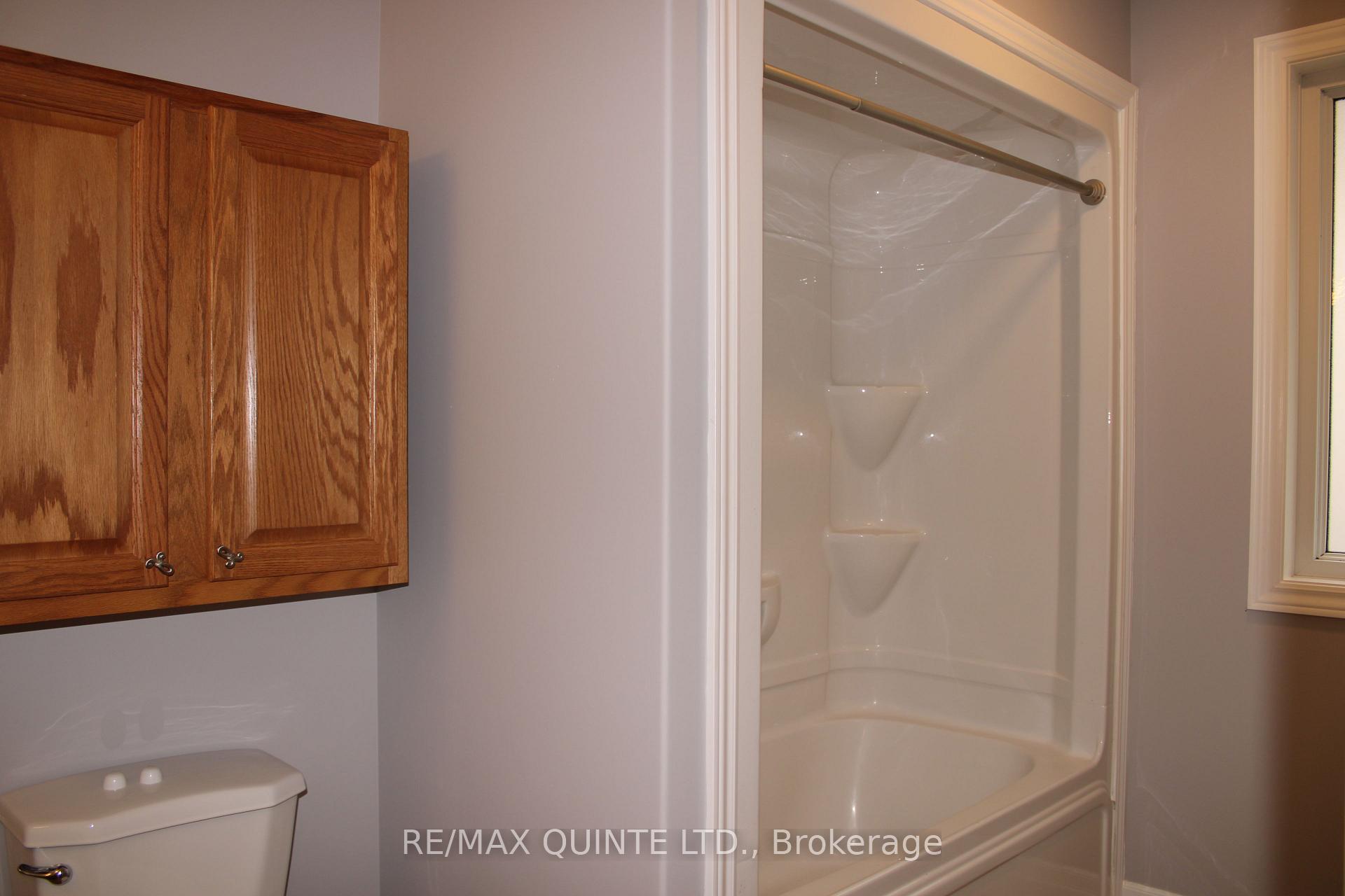 Photo 16 of 199 Nicholas Street, Quinte West, Trenton Ward — HOMEH