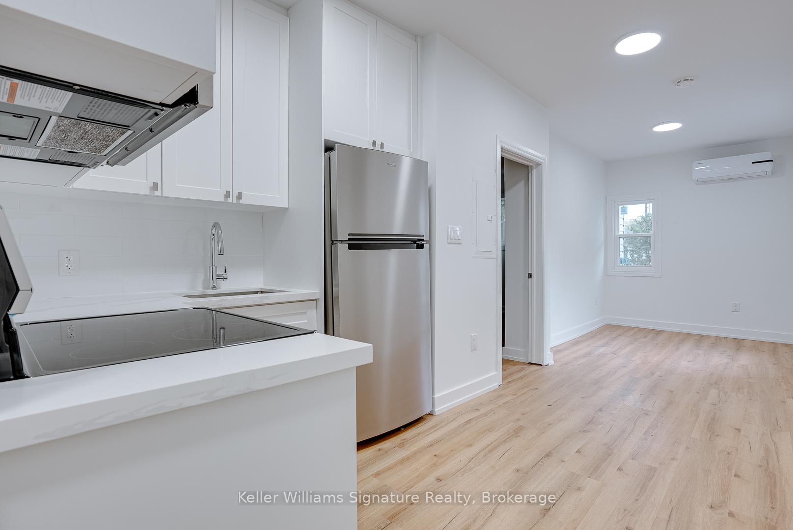 Photo 4 of Unit 2, 200 King Street, St. Catharines, Downtown — HOMEH