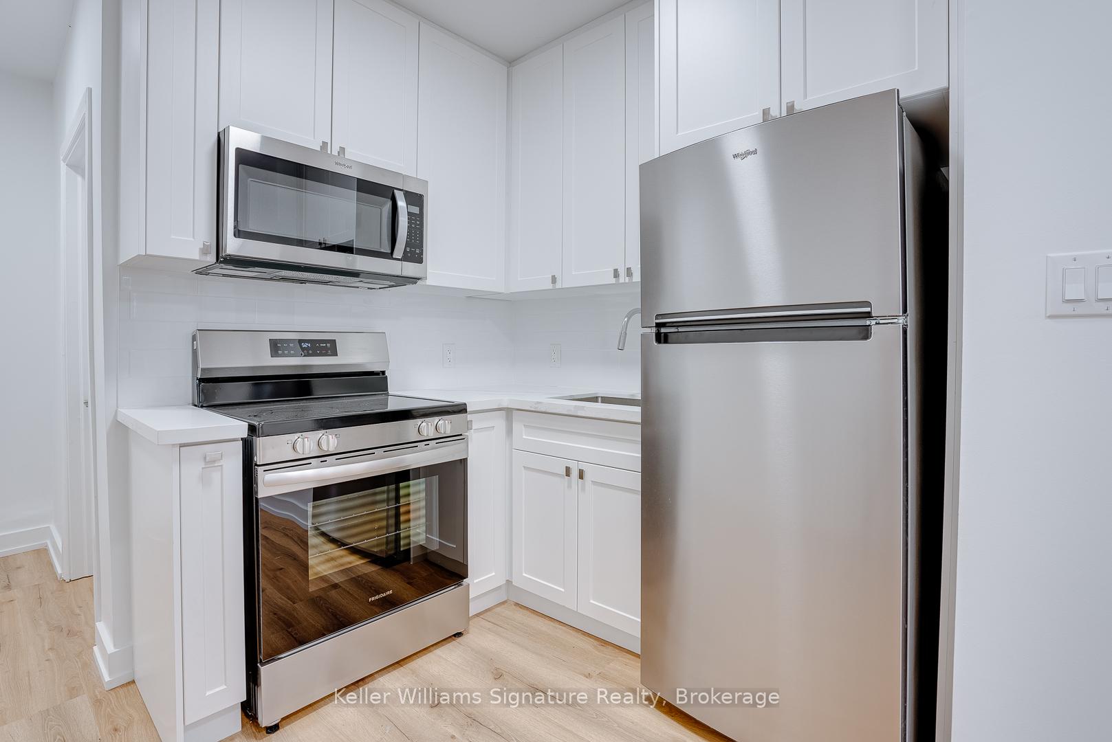Photo 8 of Unit 2, 200 King Street, St. Catharines, Downtown — HOMEH