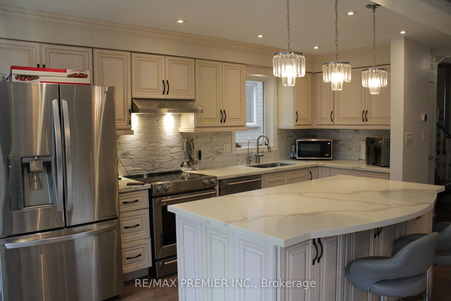 Photo 7 of Unit Main Fl, 262 Isacc Murray Avenue, Vaughan, Maple — HOMEH