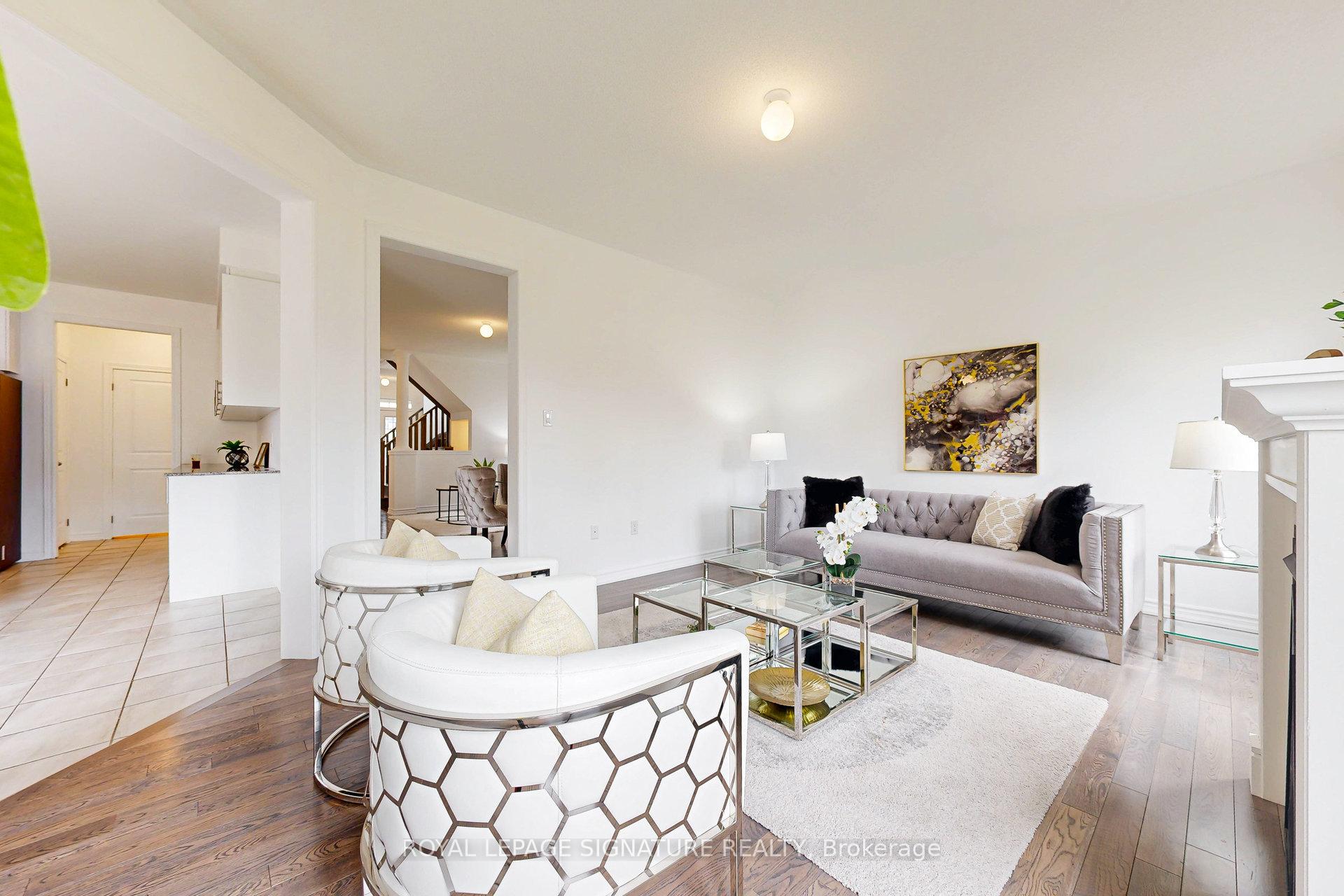 Photo 3 of 137 Elephant Hill Drive, Clarington, Bowmanville — HOMEH