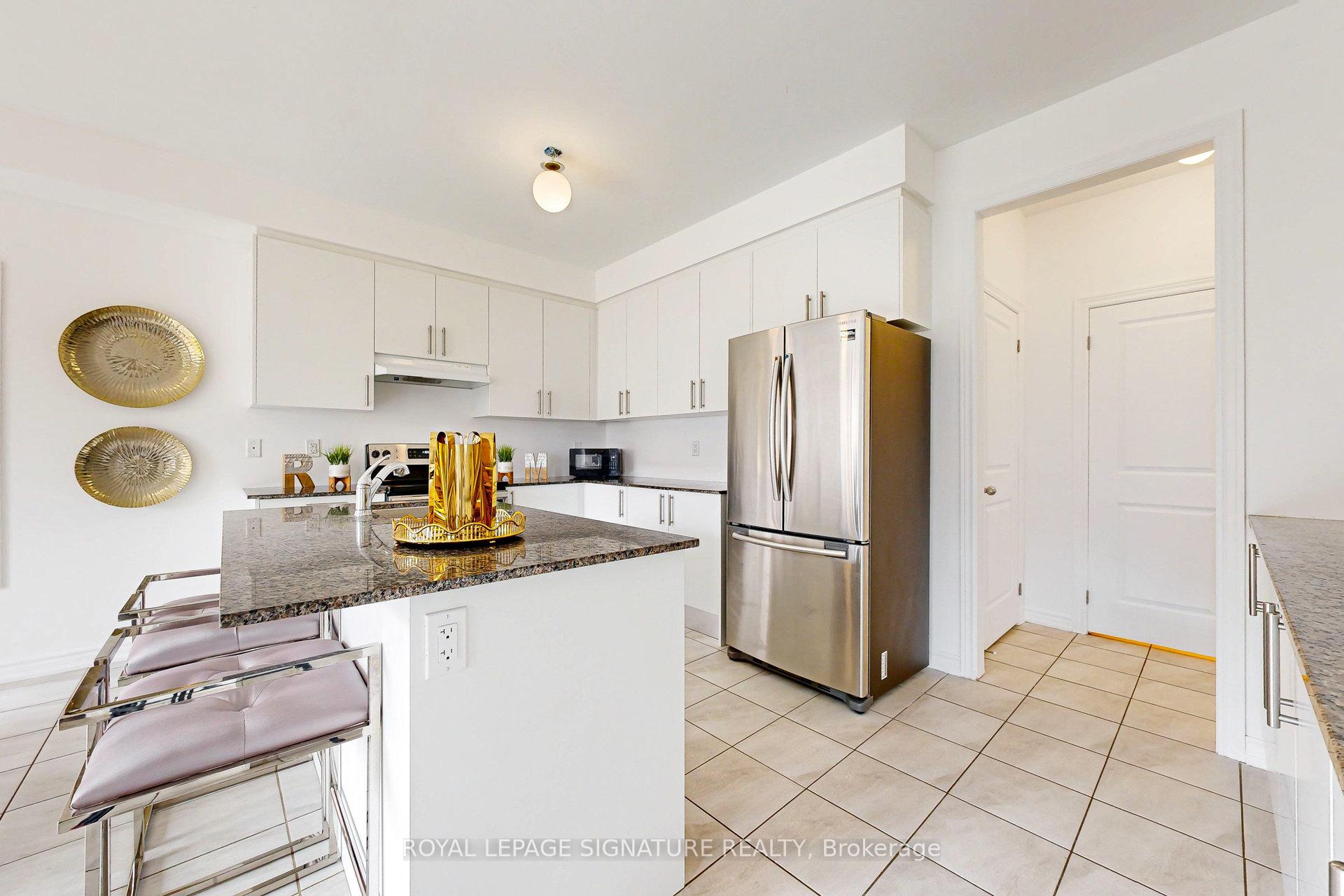Photo 4 of 137 Elephant Hill Drive, Clarington, Bowmanville — HOMEH