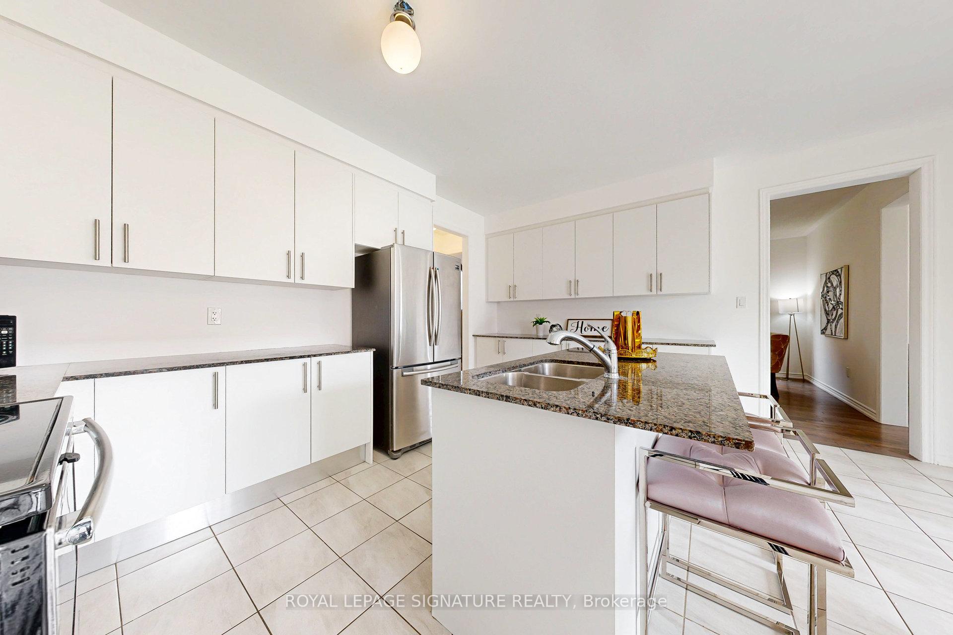 Photo 19 of 137 Elephant Hill Drive, Clarington, Bowmanville — HOMEH
