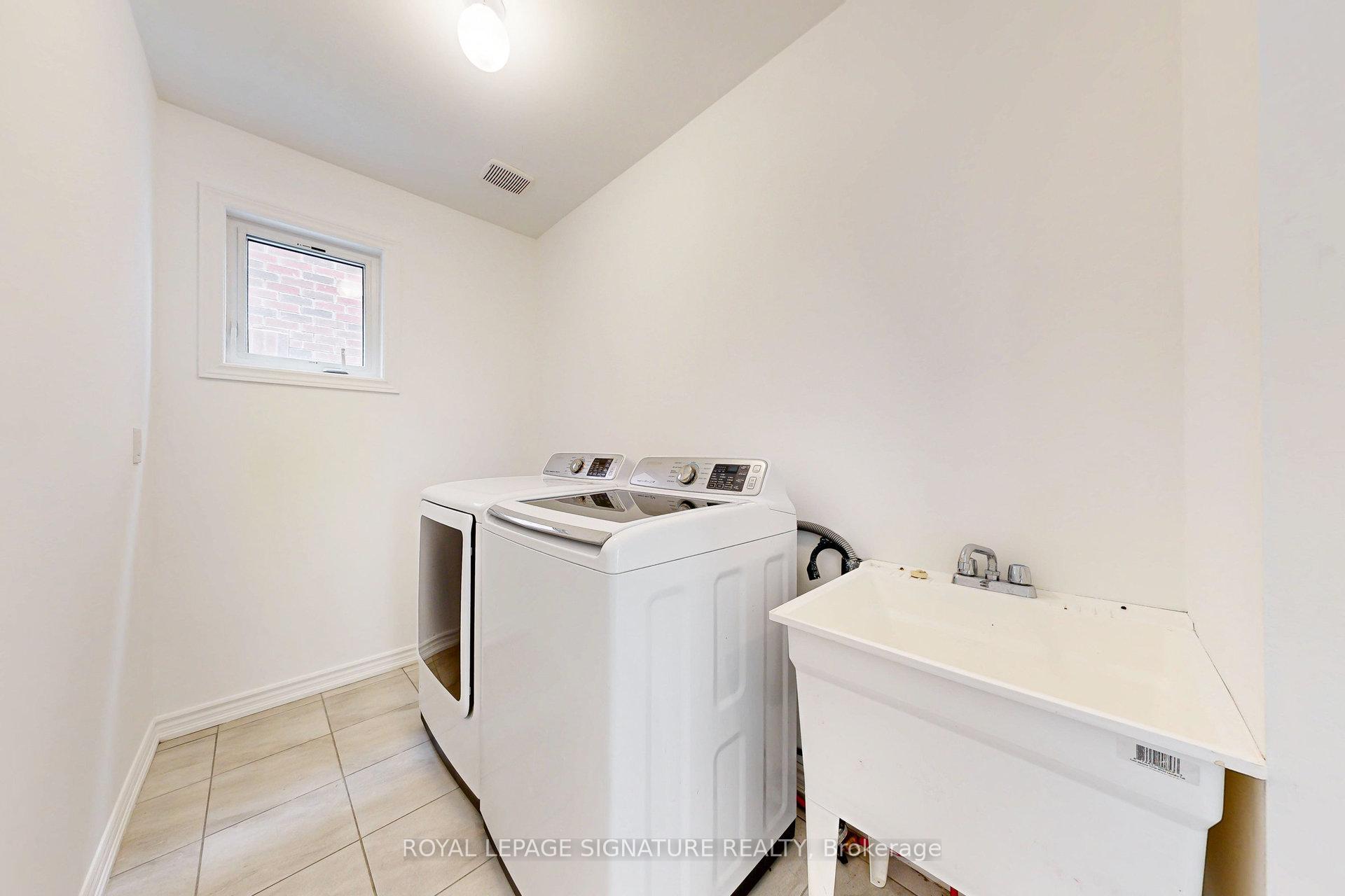 Photo 20 of 137 Elephant Hill Drive, Clarington, Bowmanville — HOMEH