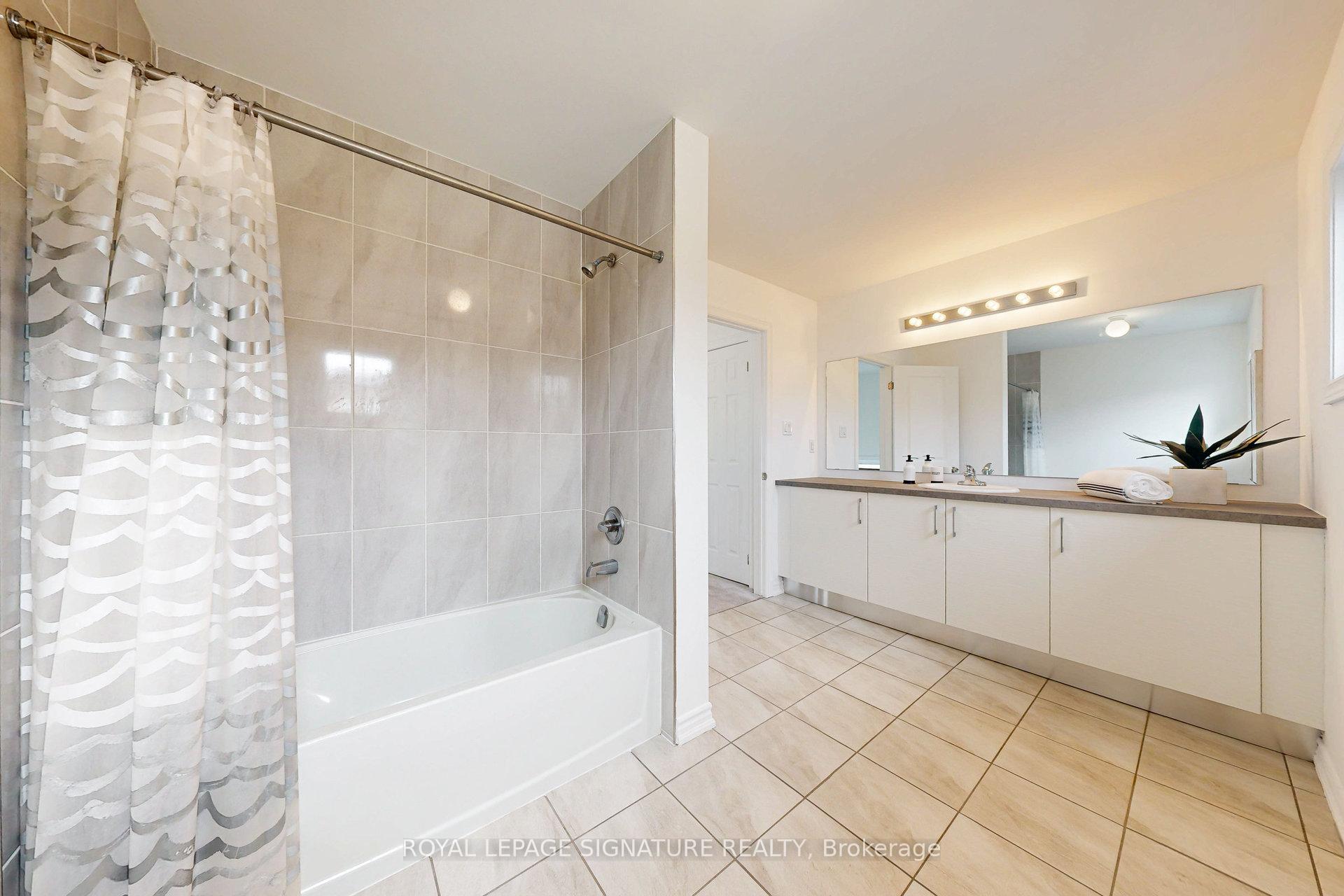 Photo 50 of 137 Elephant Hill Drive, Clarington, Bowmanville — HOMEH