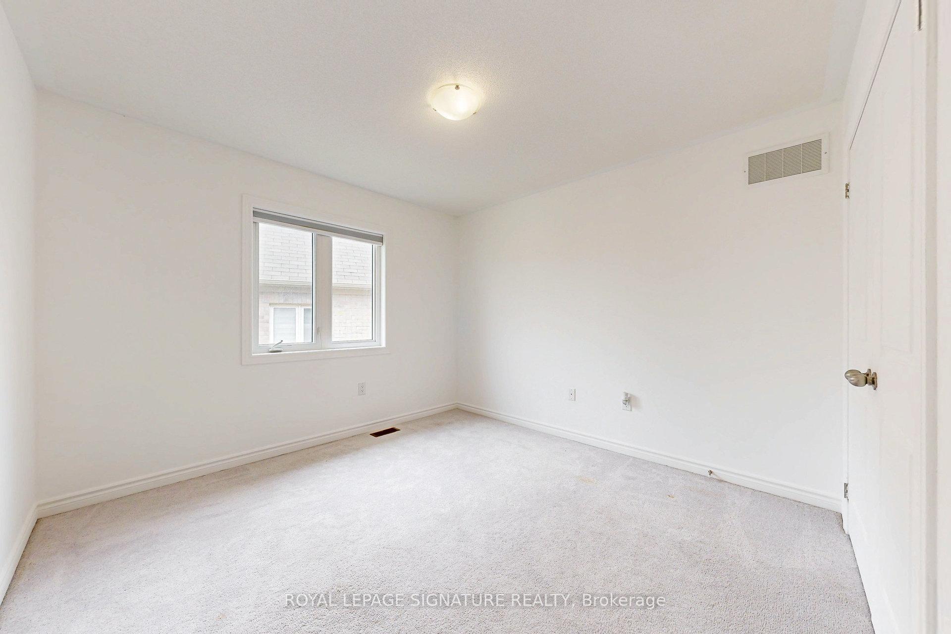 Photo 34 of 137 Elephant Hill Drive, Clarington, Bowmanville — HOMEH