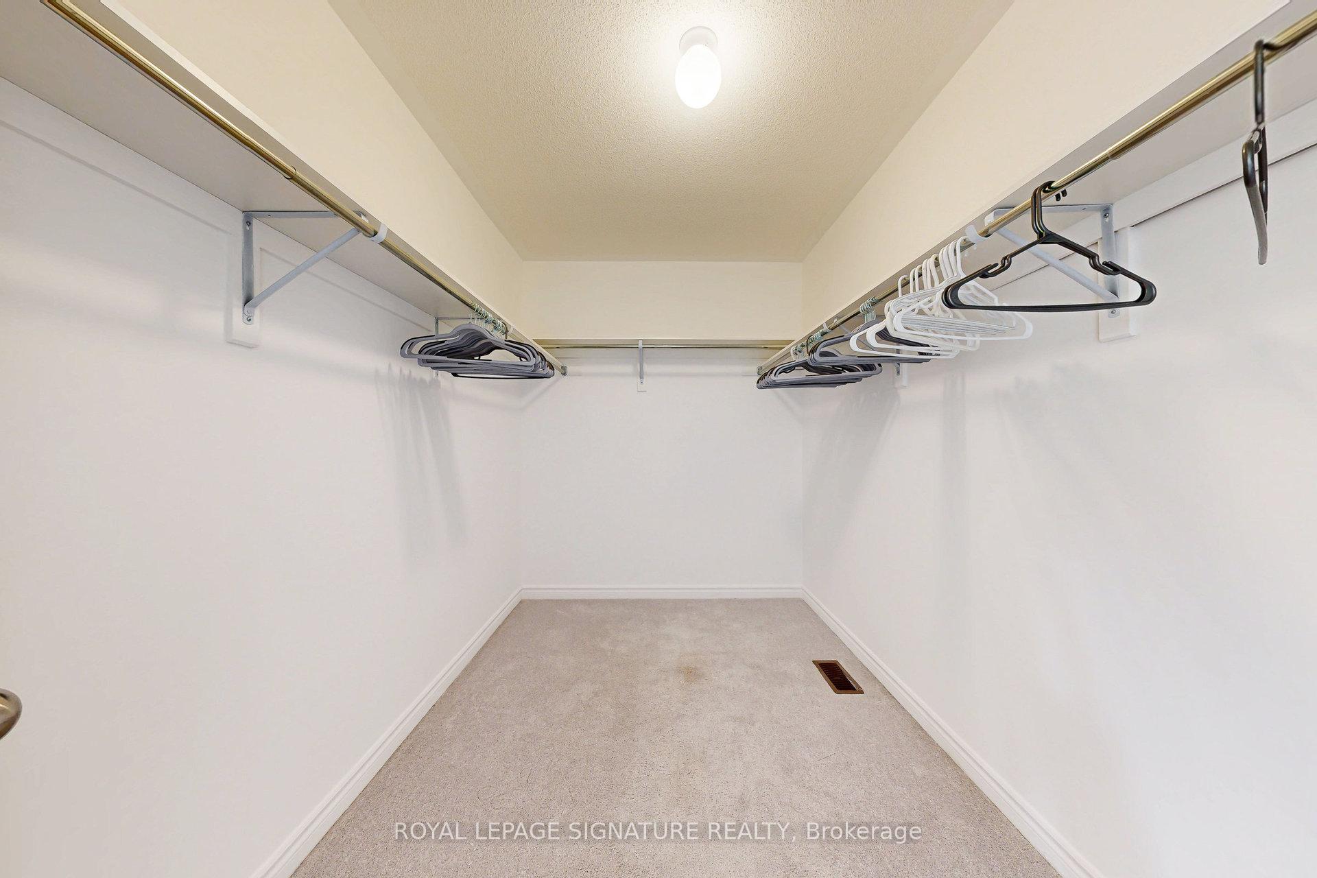Photo 32 of 137 Elephant Hill Drive, Clarington, Bowmanville — HOMEH
