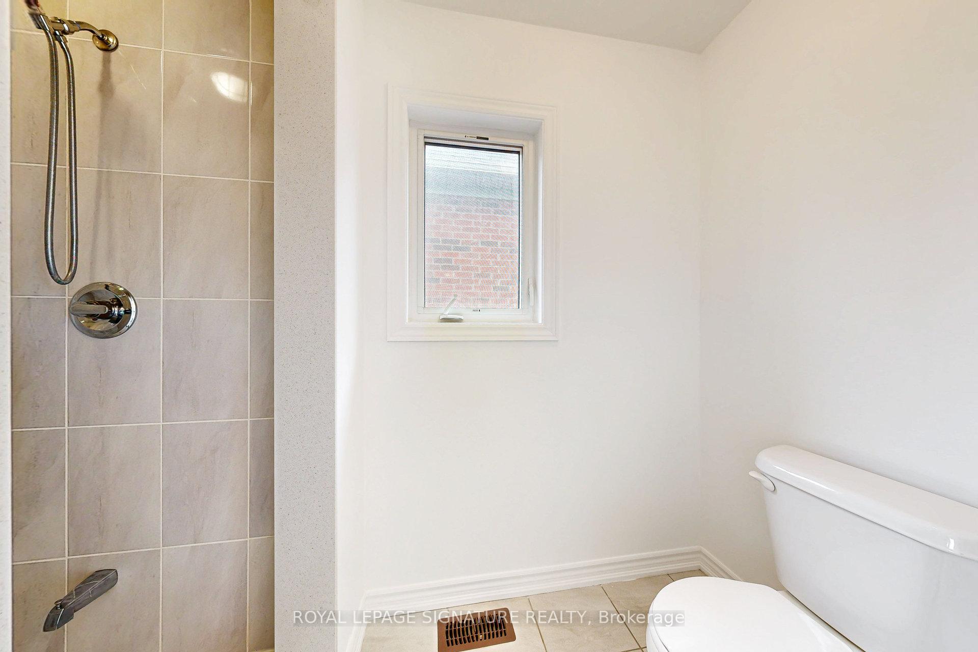Photo 15 of 137 Elephant Hill Drive, Clarington, Bowmanville — HOMEH