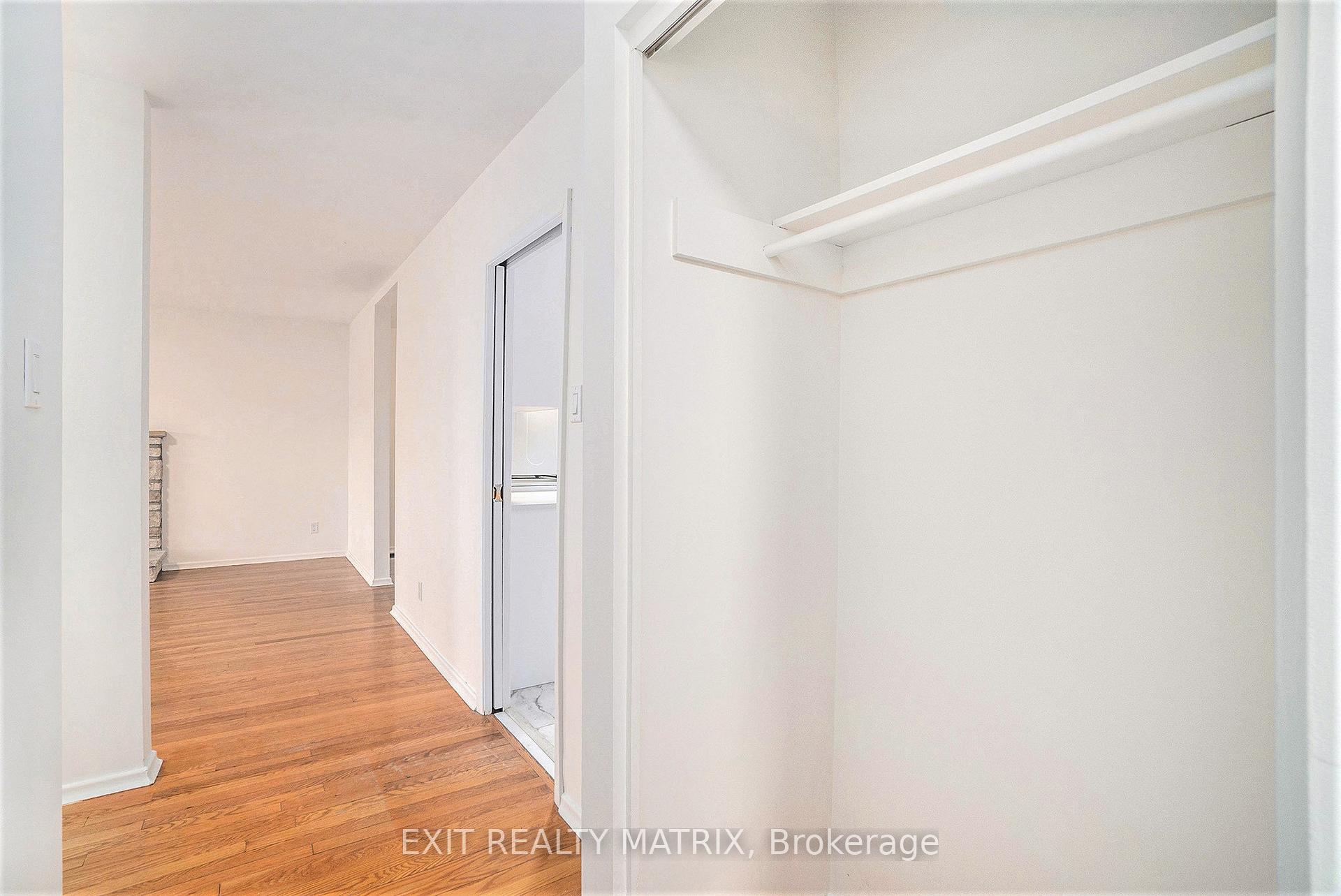 Photo 7 of Unit A, 21 Parkside Crescent, Ottawa, Meadowlands/Crestview — HOMEH