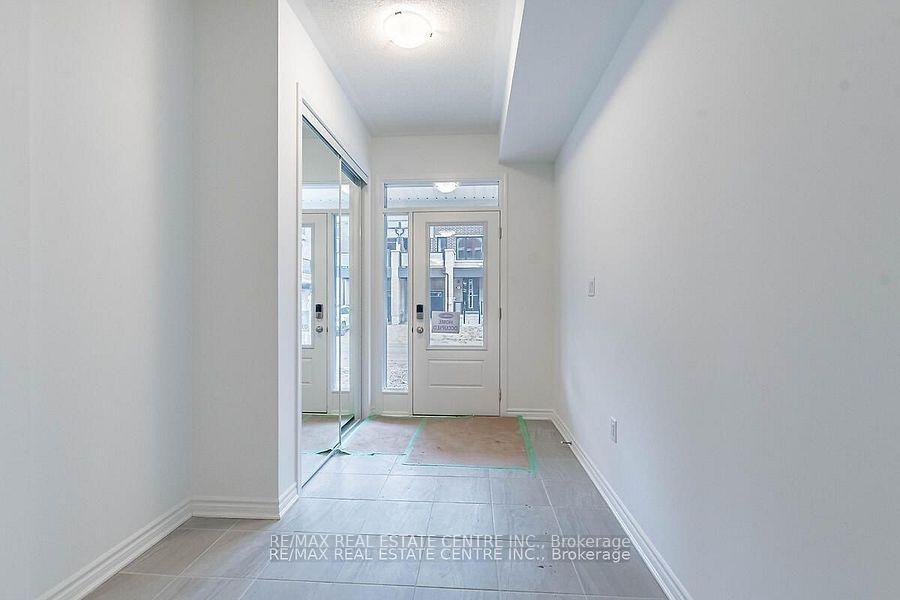 Photo 6 of 23 Melmar Street, Brampton, Northwest Brampton — HOMEH