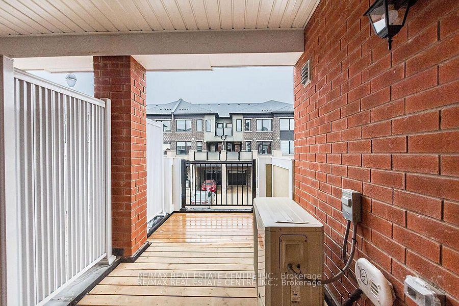 Photo 11 of 23 Melmar Street, Brampton, Northwest Brampton — HOMEH