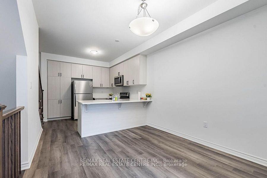 Photo 14 of 23 Melmar Street, Brampton, Northwest Brampton — HOMEH